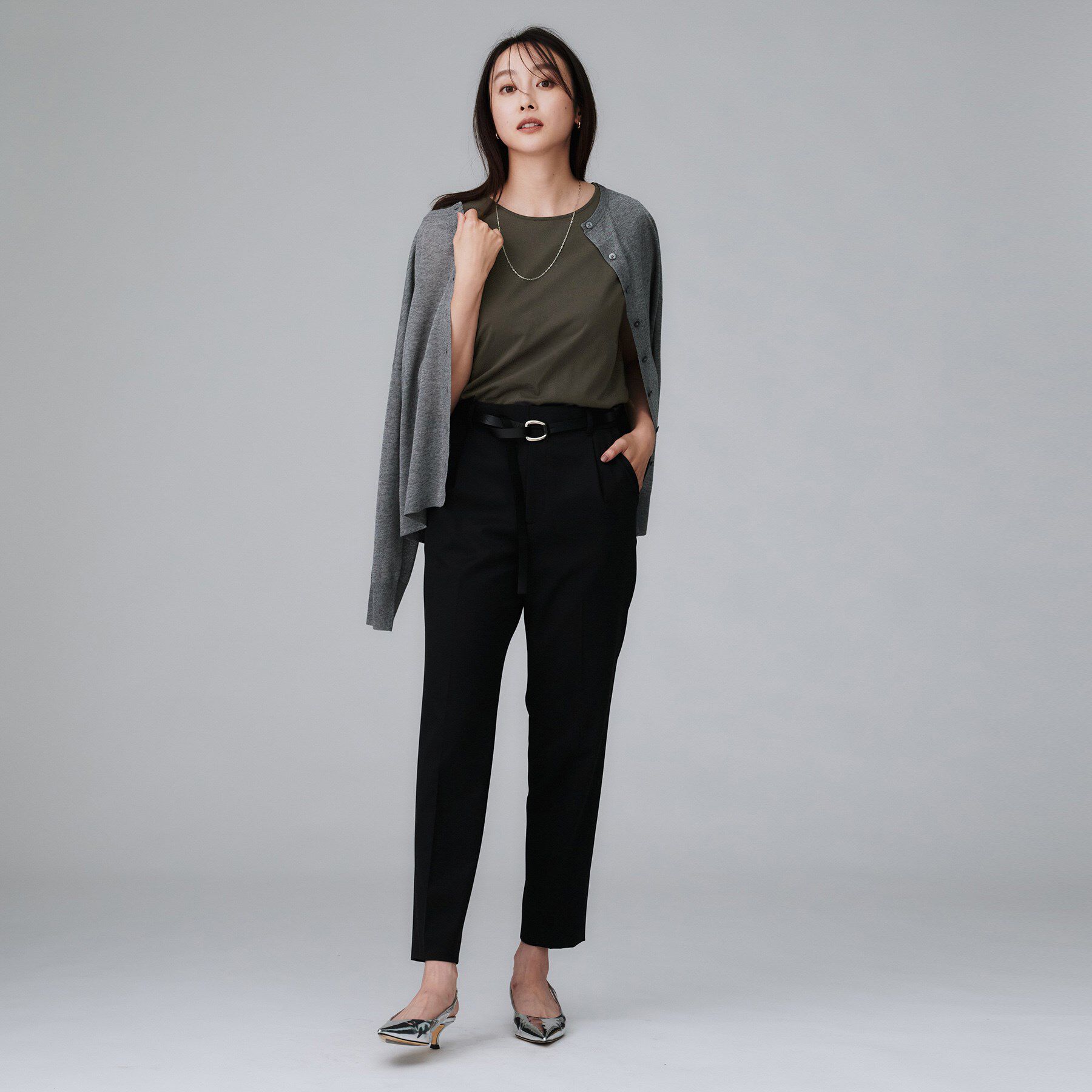 UNTITLED「【接触冷感／コットン100／洗える／丸首】ノースリーブ天竺プルオーバー」|Tシャツ・カットソー|