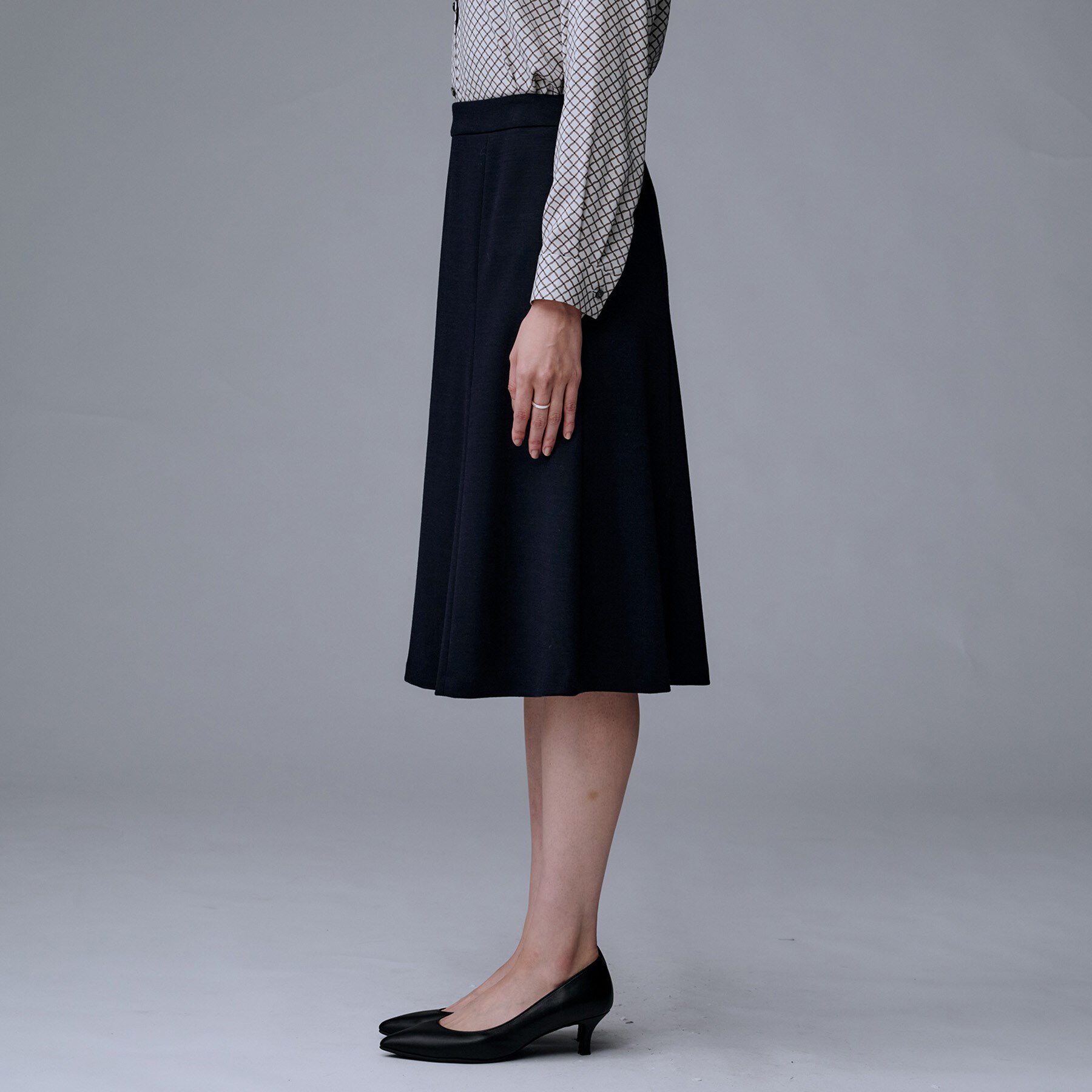 UNTITLED「【洗えるスーツ/ストレッチ】ウール混ジャージ マーメイドスカート」|スカート|