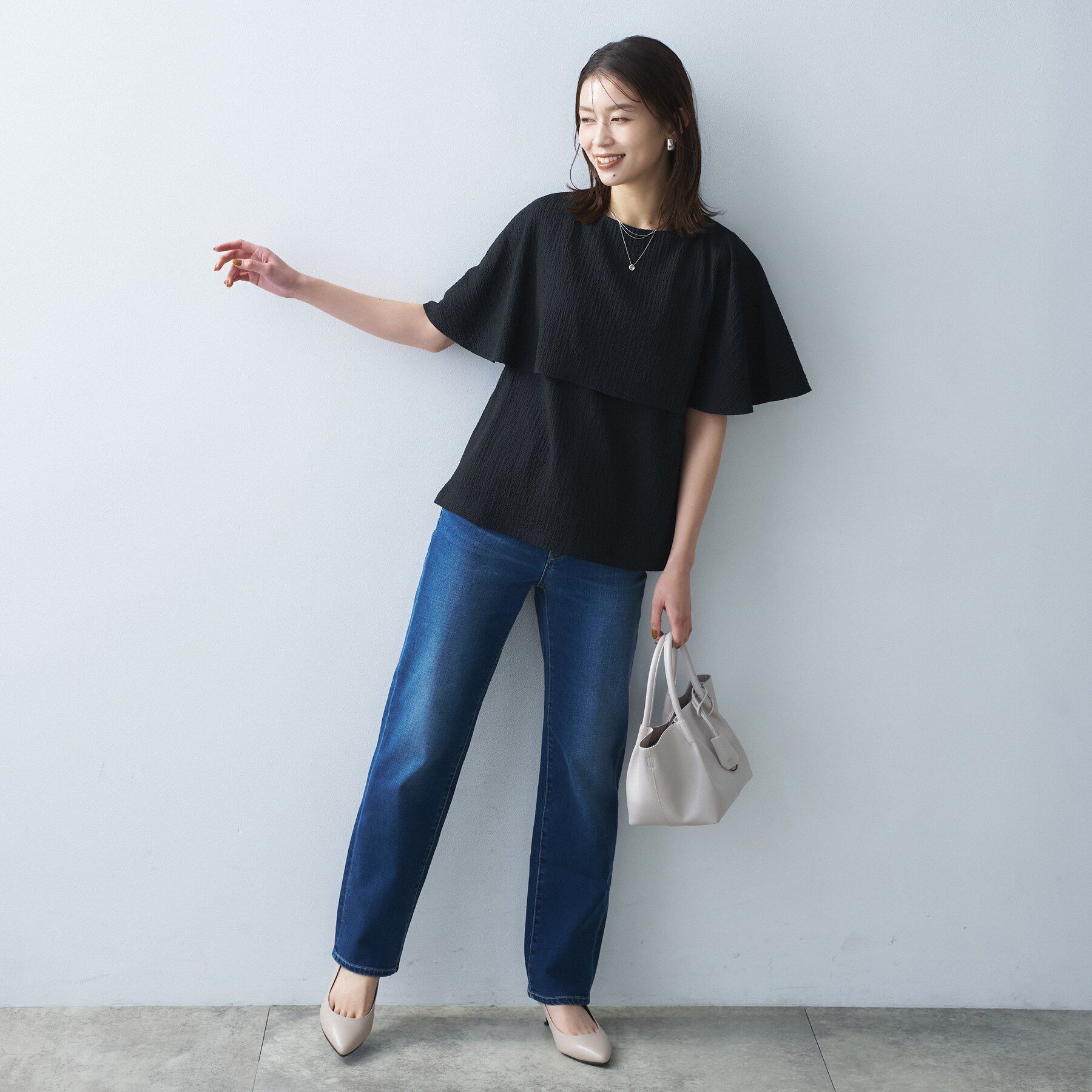 UNTITLED「【洗える/ストレッチ性/フェミニン】ケープデザインブラウス」|シャツ・ブラウス|