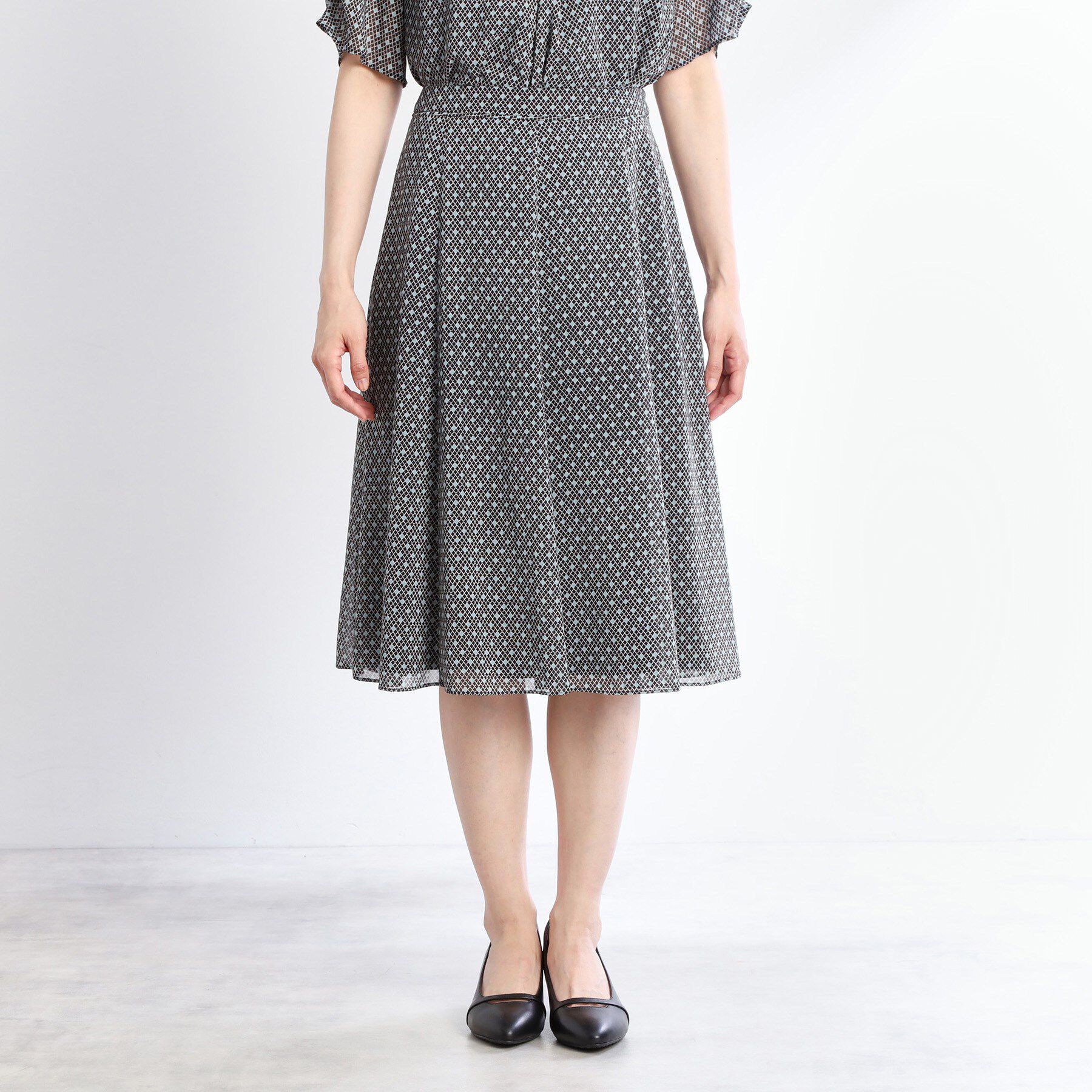 Reflect「【マシンウォッシュ可／セットアップ可】コツキ柄プリントフレアスカート」|スカート|