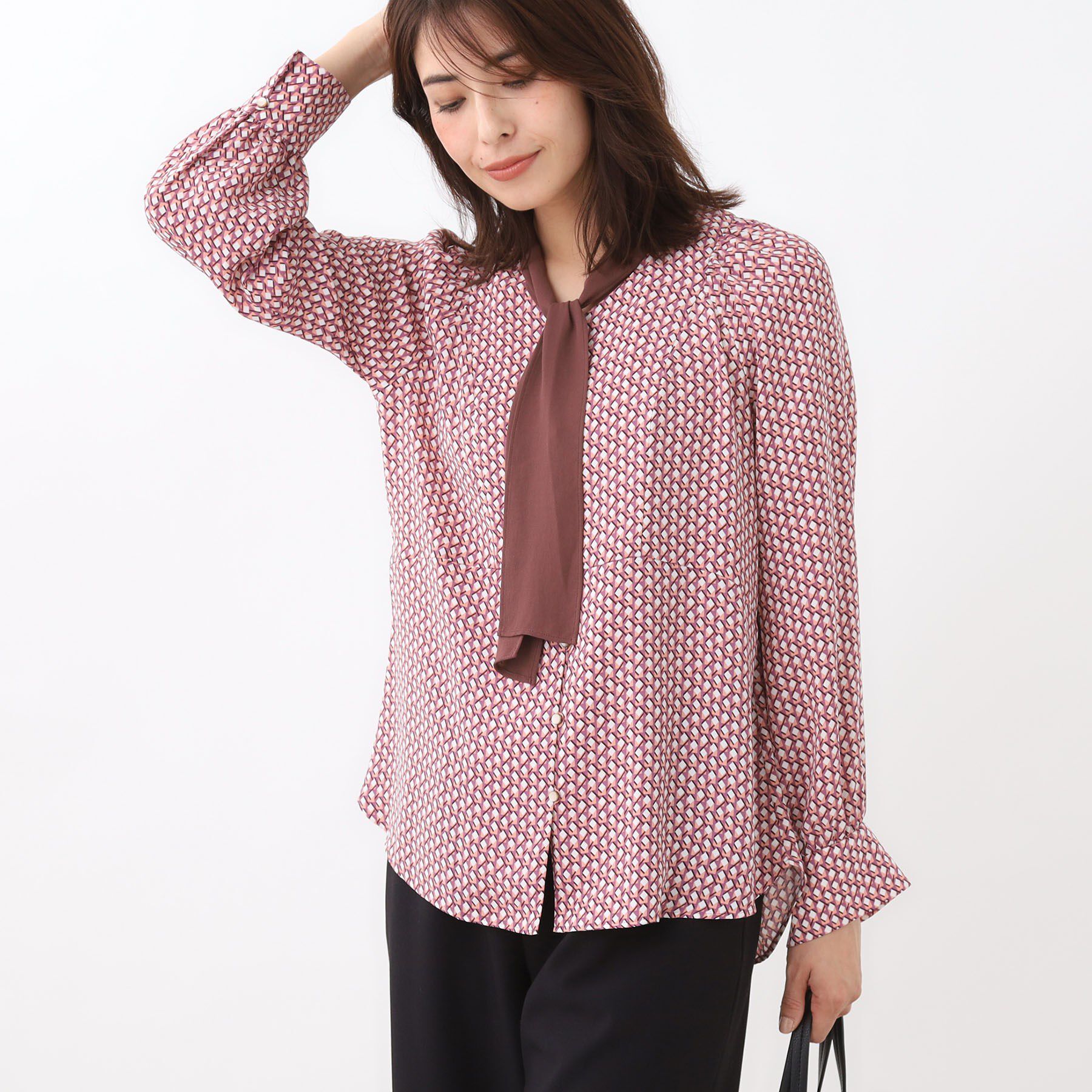 Reflect「【レイヤードに◎】ボウタイプリントブラウス」|シャツ・ブラウス|