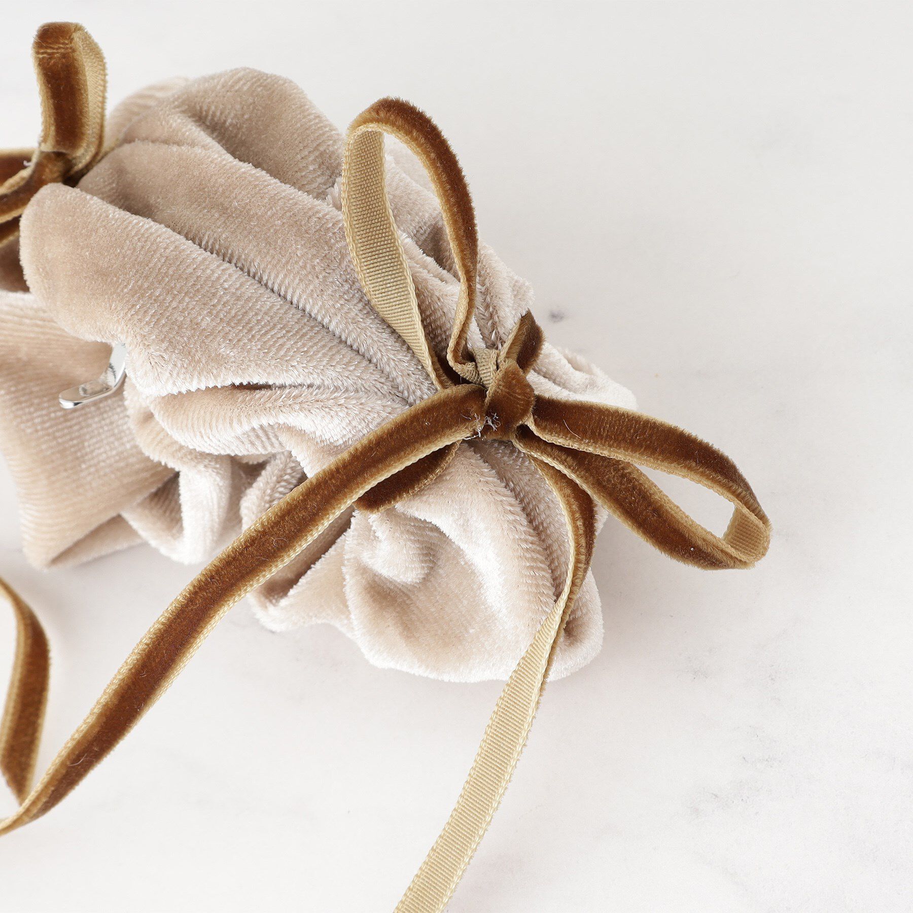 grove「ベロアリボンクラップカフ」|その他|