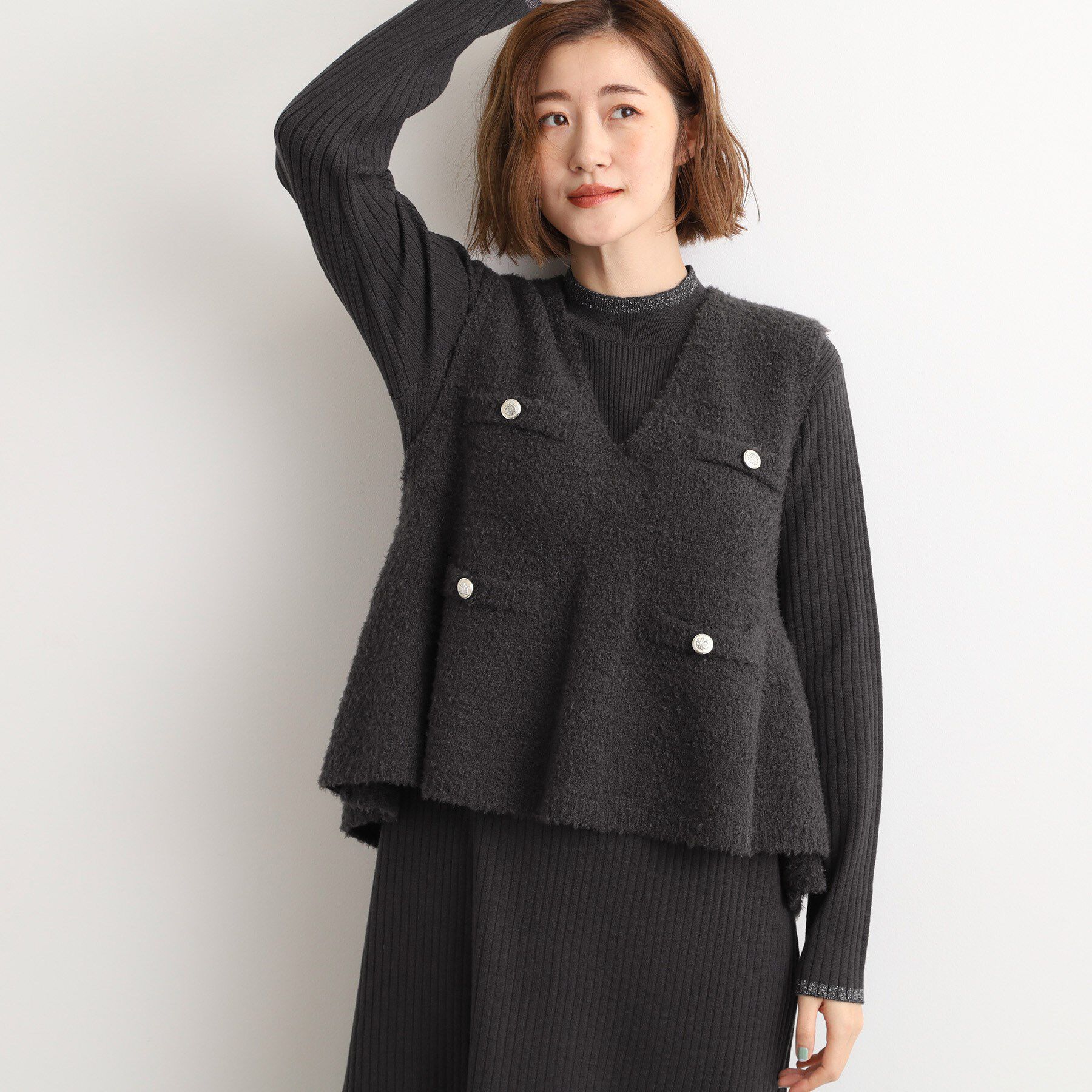 grove「【2点SET/体型カバー】一枚で決まる、ペプラムベスト&times;ニットワンピース」|ワンピース|