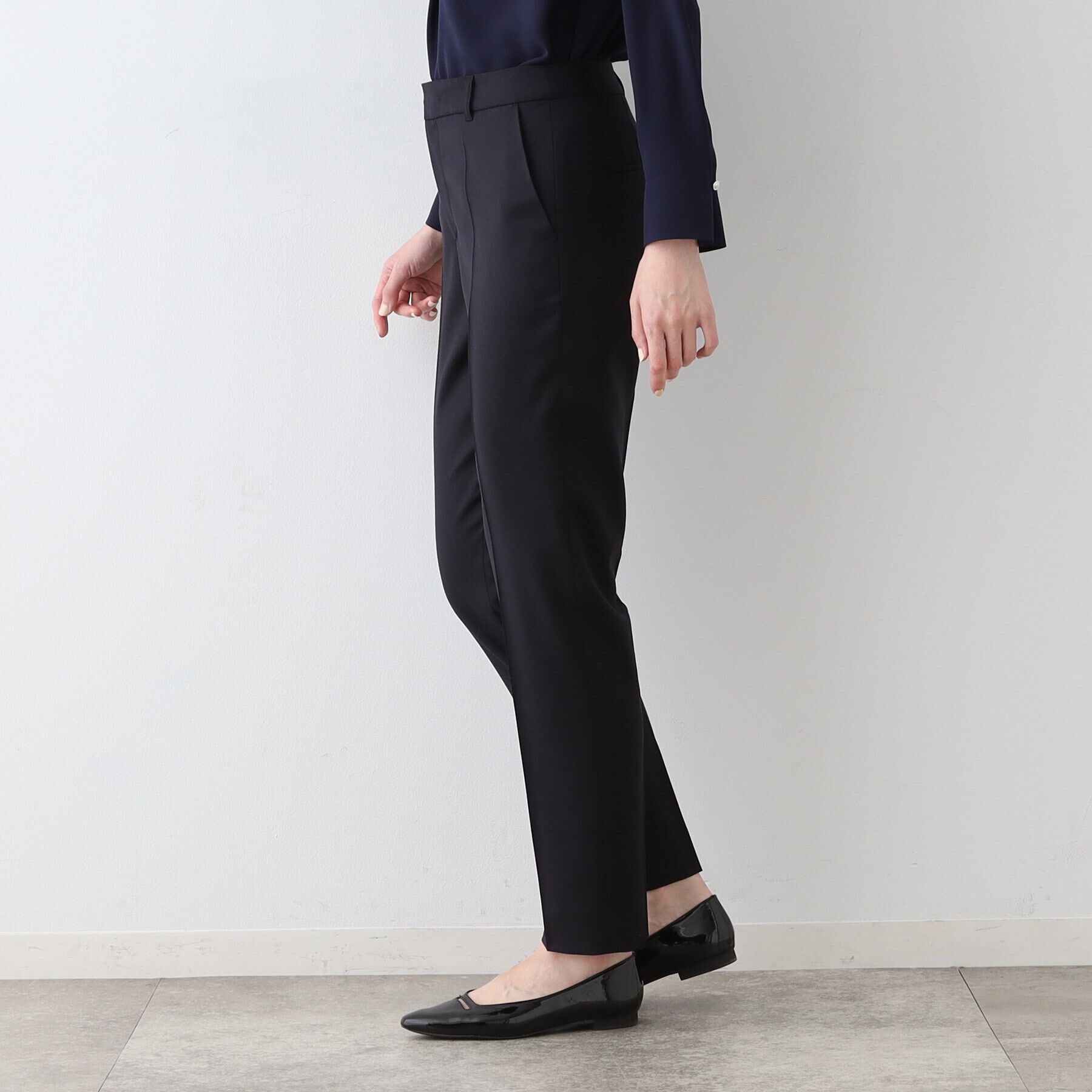 INDIVI「【日本製／インポート素材】ウールストレッチ テーパードパンツ」|スーツ|