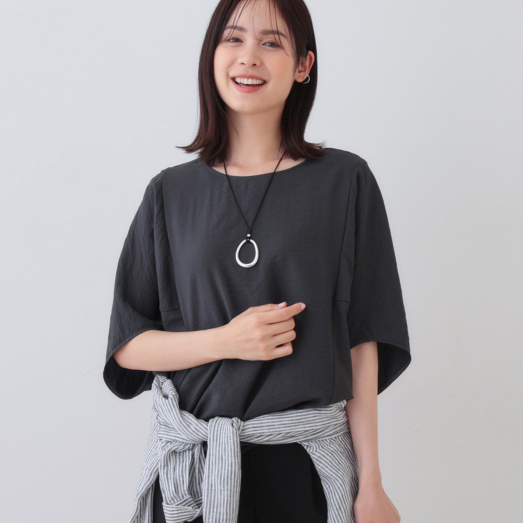 INDIVI「【洗える／5分袖／UVケア／SETUP可能】モモンガスリーブブラウス」|シャツ・ブラウス|チャコールグレー(0