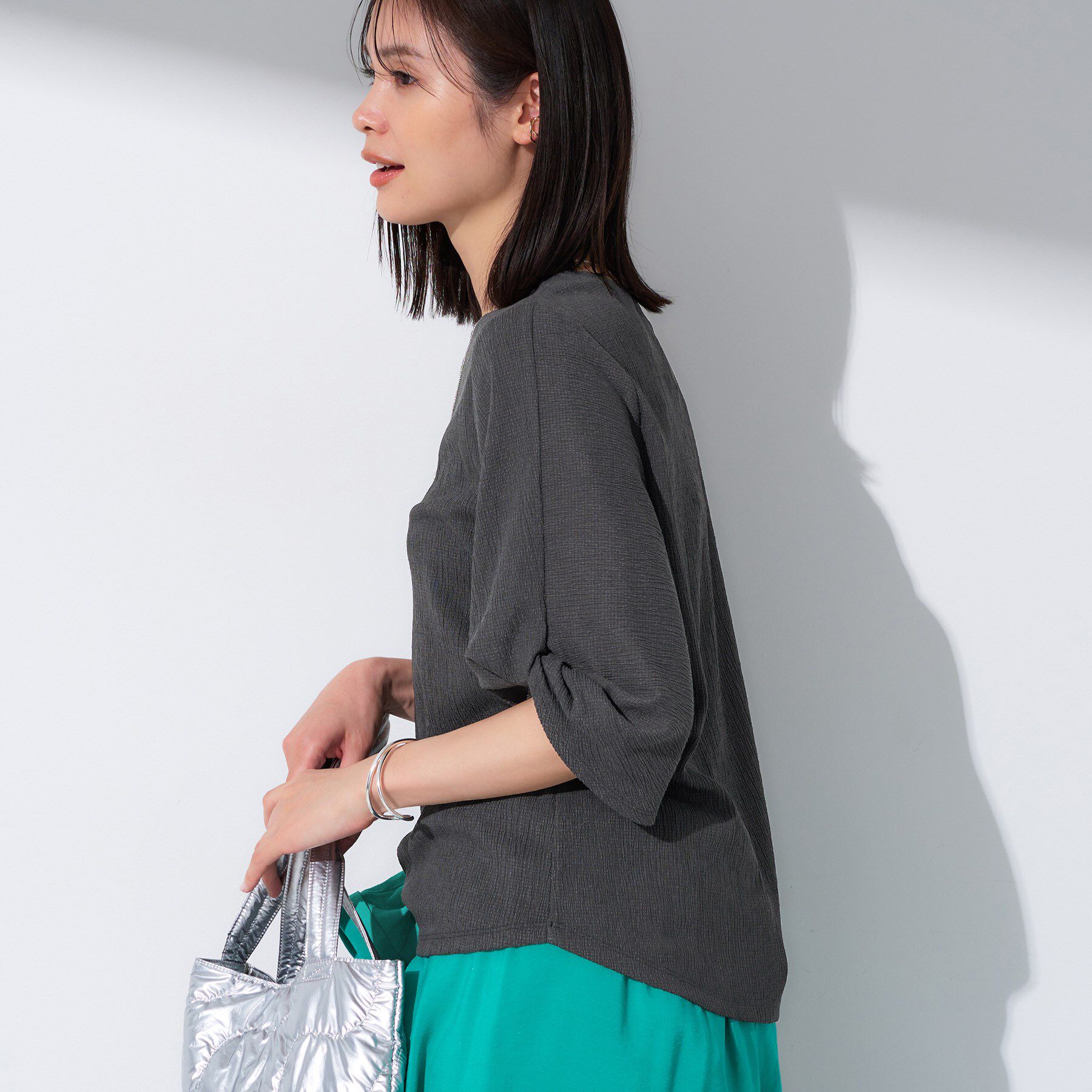 INDIVI「【UVケア／吸汗速乾】凹凸素材ねじり袖トップス」|Tシャツ・カットソー|