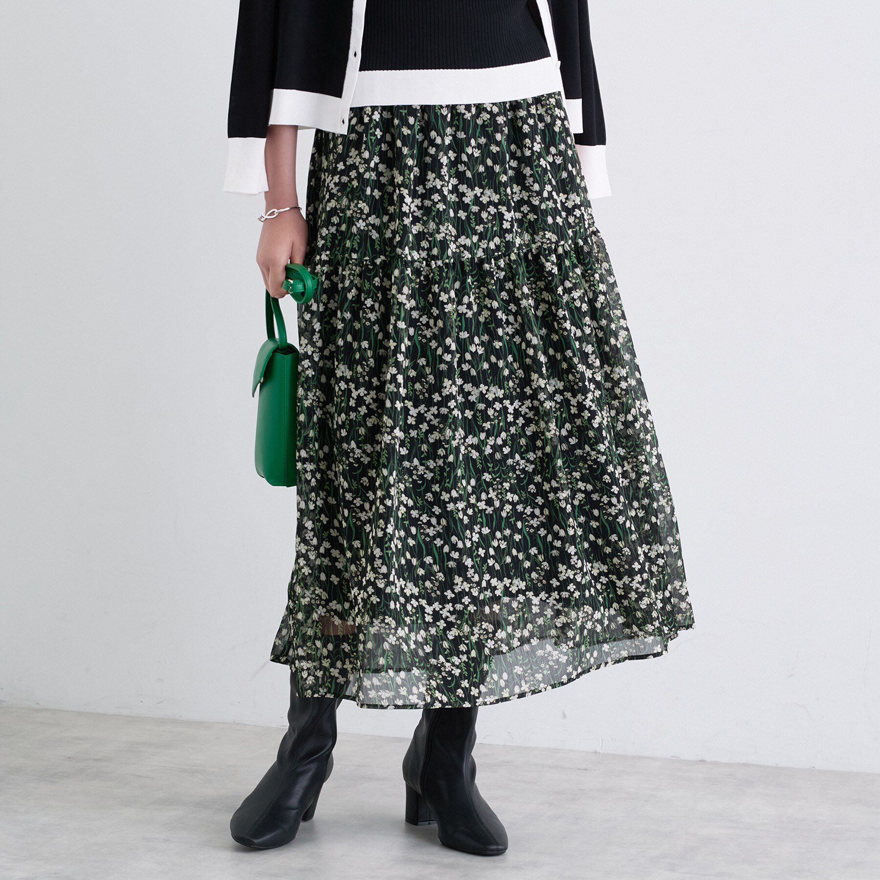 INDIVI「【秋映え柄/セットアップ可能】フラワーシフォンスカート」|スカート|