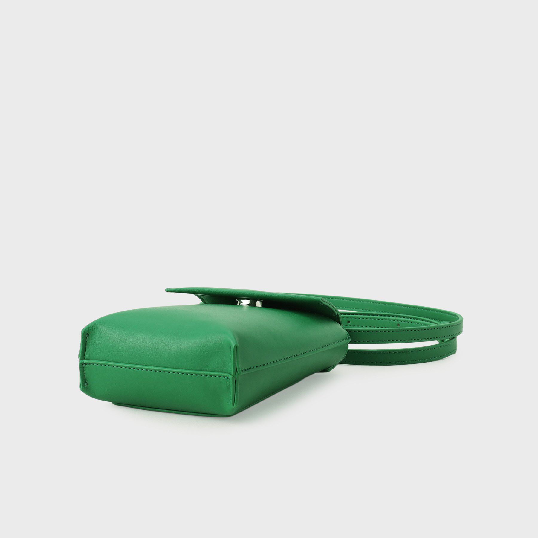 INDIVI「フラップポシェット」|ショルダー・メッセンジャー|