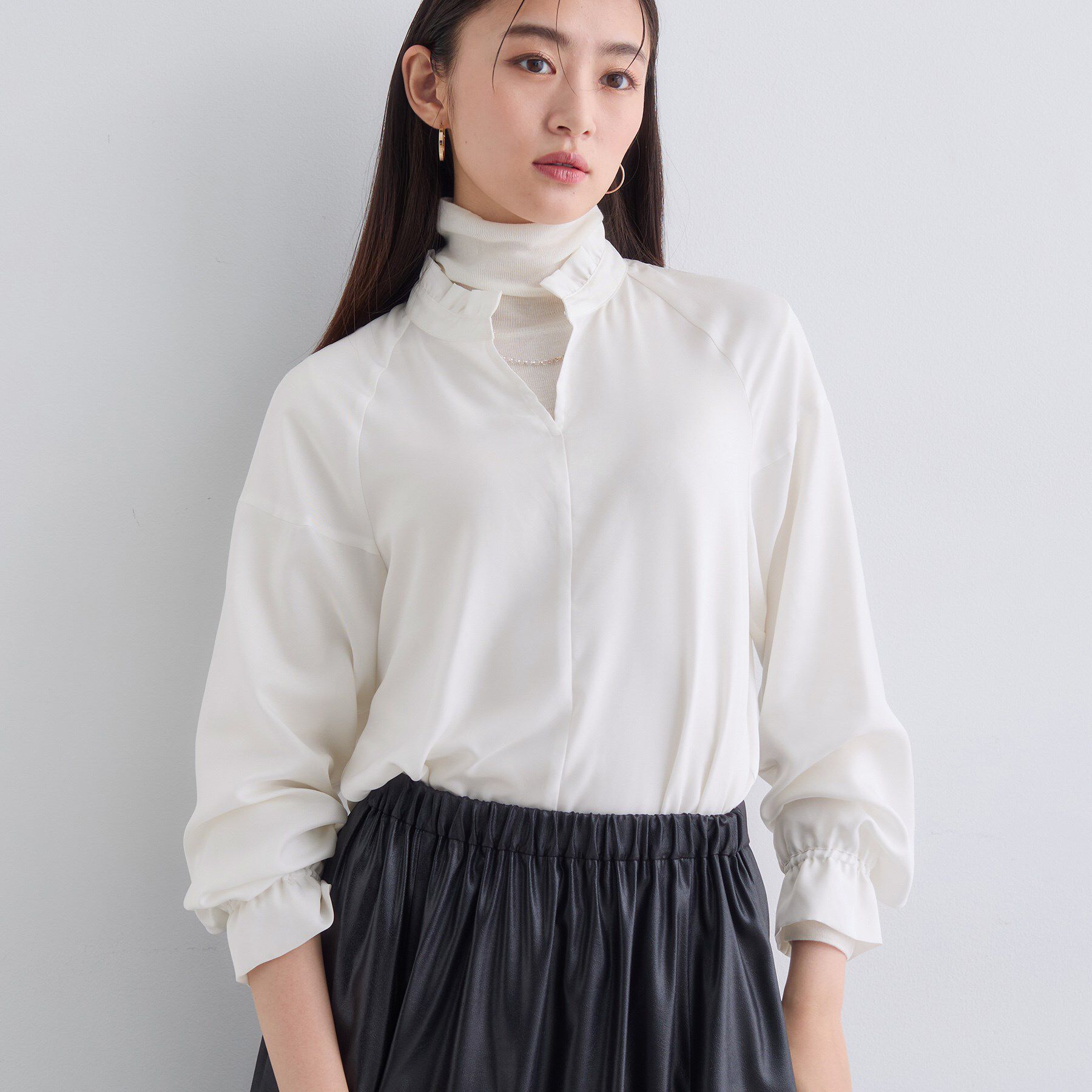 INDIVI「ジオメプリントボウタイブラウス」|シャツ・ブラウス|