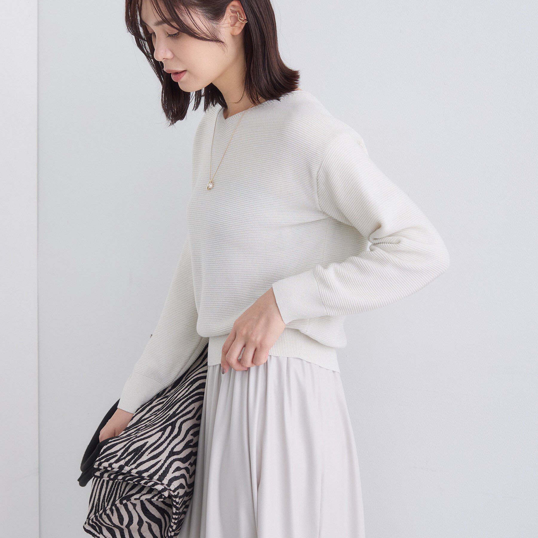 INDIVI「【ウール混ラメ素材】Vネック煌めきニット」|ニット・セーター|