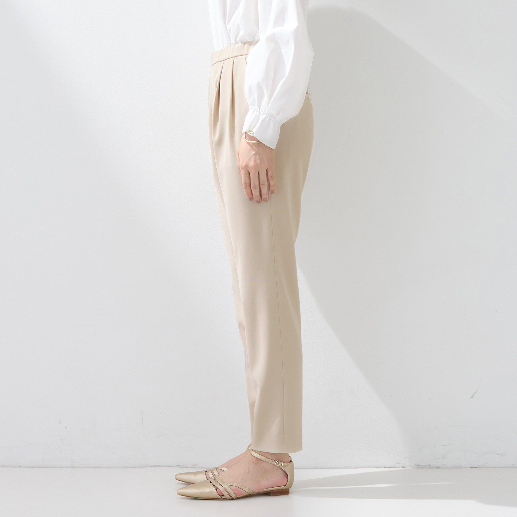 INDIVI「【褒められパンツ／高ストレッチ】タックテーパードパンツ」|その他|