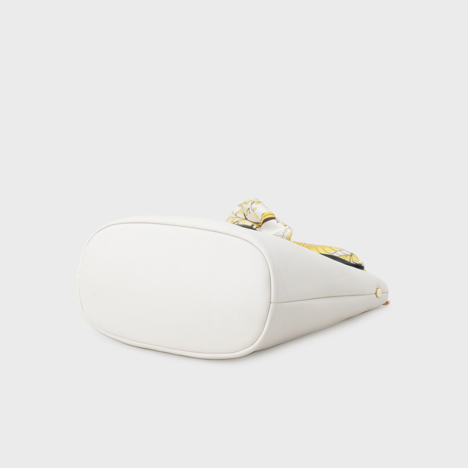 INDIVI「【ハンドル2WAY／A4収納】スカーフハンドル バケツバッグ」|ハンドバッグ|