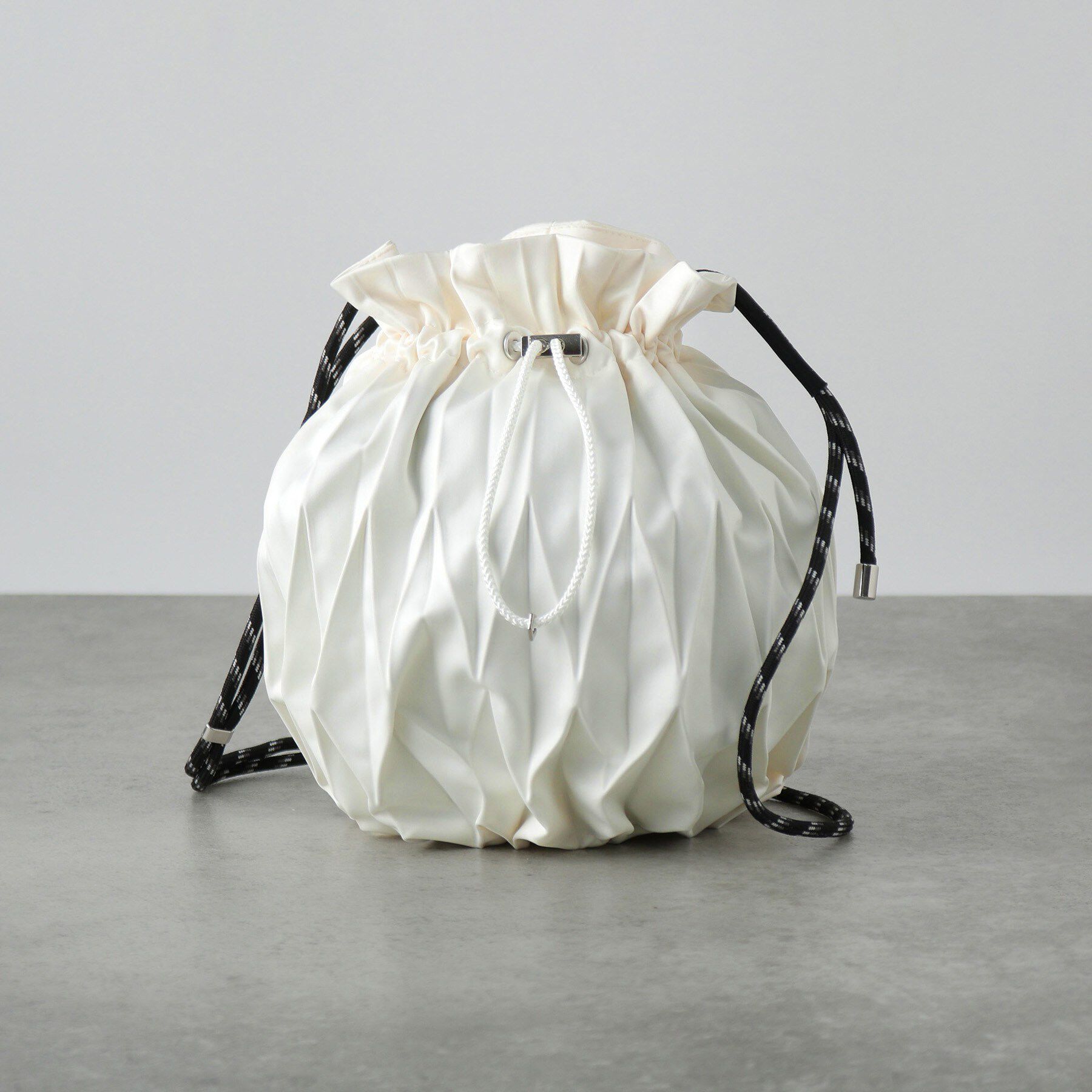 GALLEST「【RECAMIER】プリーツ巾着 middle」|ショルダー・メッセンジャー|オフホワイト(003