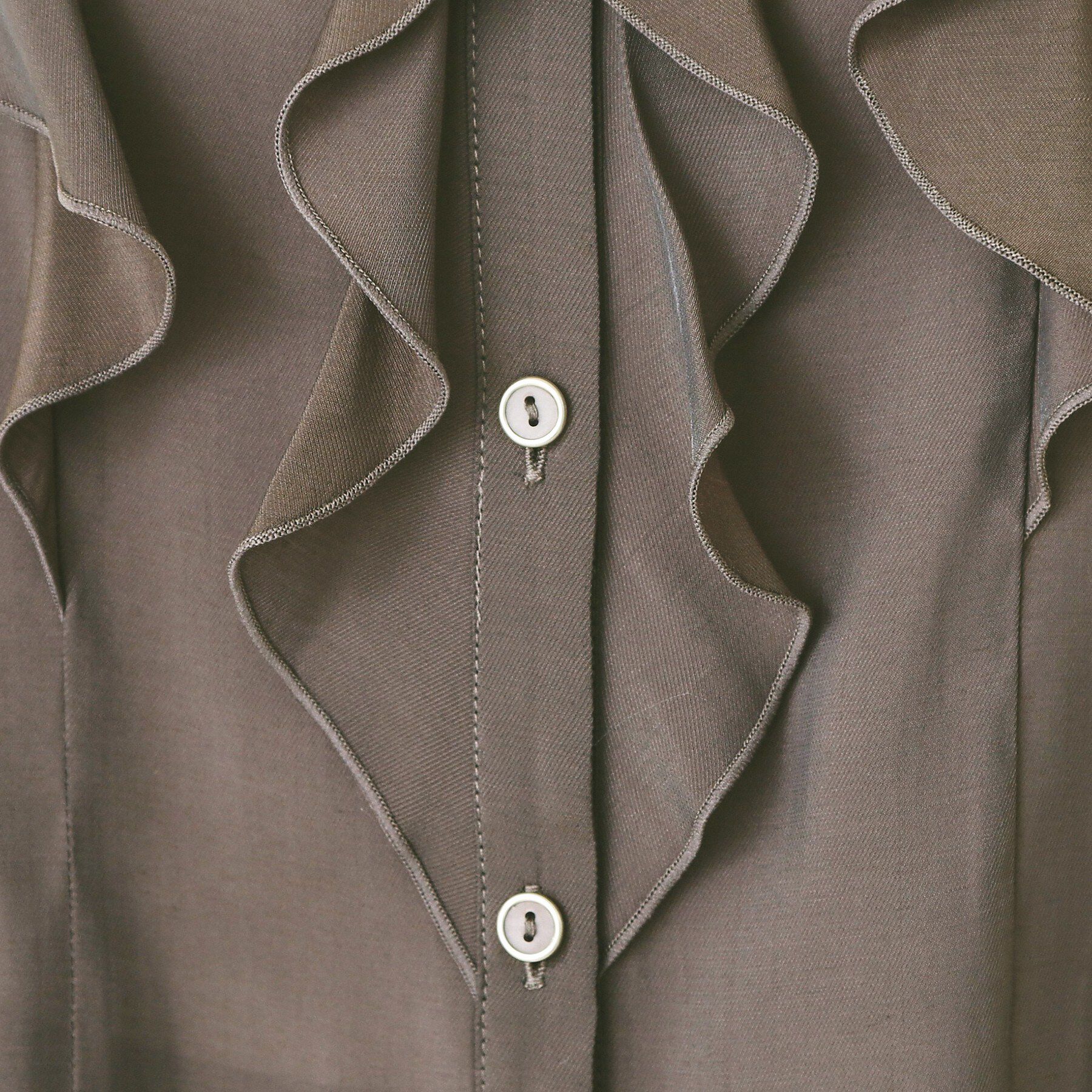 index「シアーツイルフリルスキッパーブラウス【洗濯機OK／イージーアイロン】」|シャツ・ブラウス|