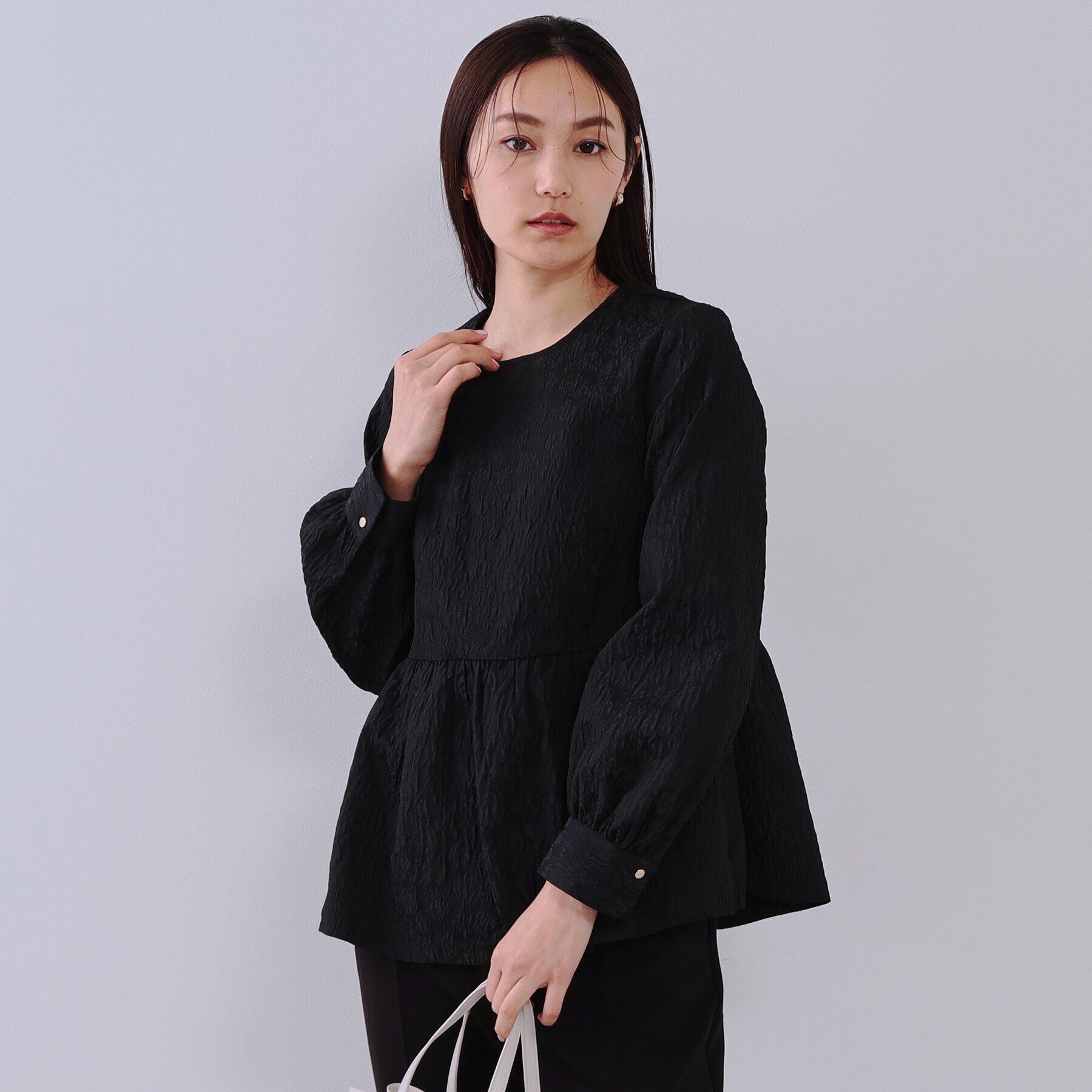 OPAQUE.CLIP「《通勤対応》ジャカードペプラムブラウス【洗濯機洗い可】」|シャツ・ブラウス|ブラック(019)