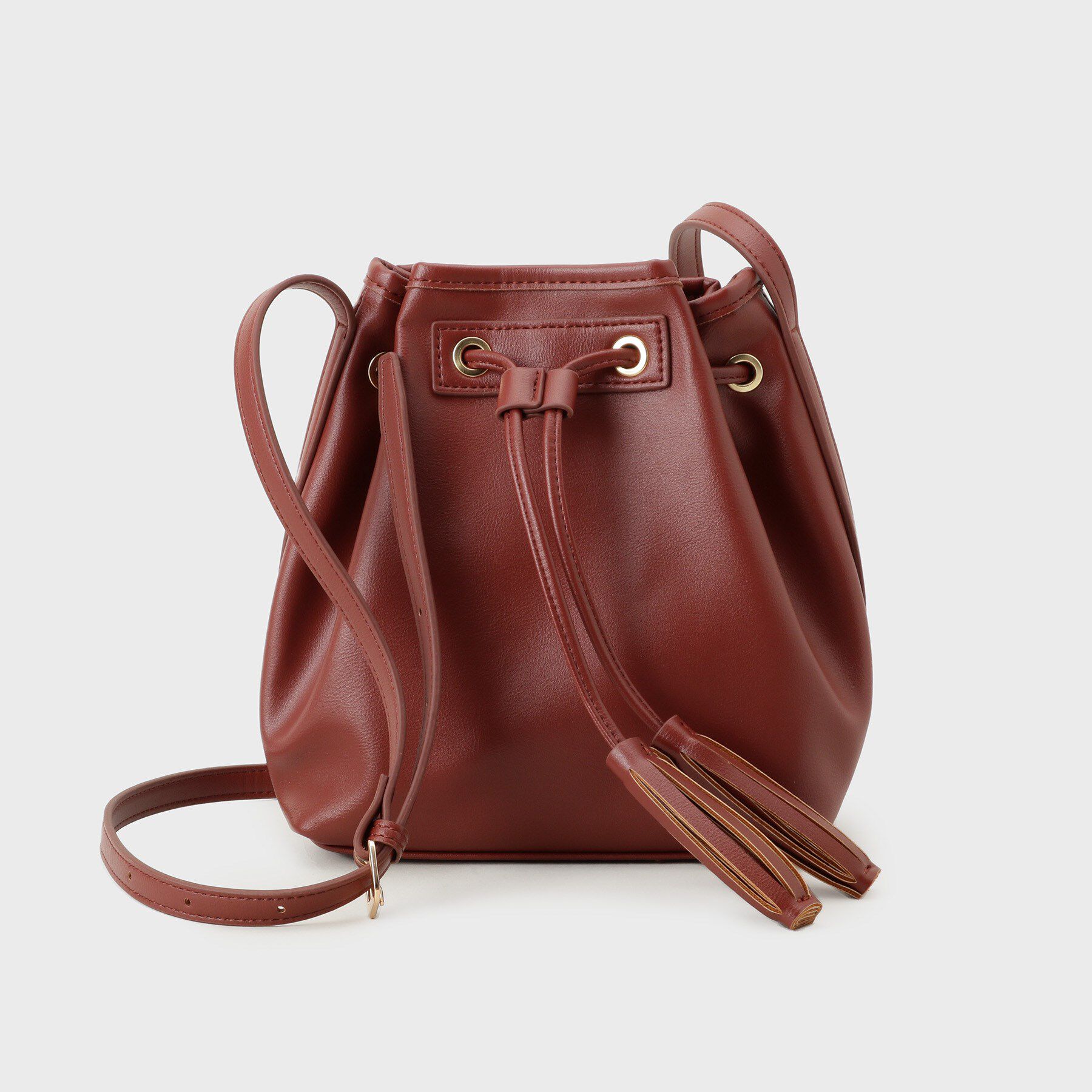 OPAQUE.CLIP「タッセル巾着デザインミニショルダーバッグ」|ショルダー・メッセンジャー|