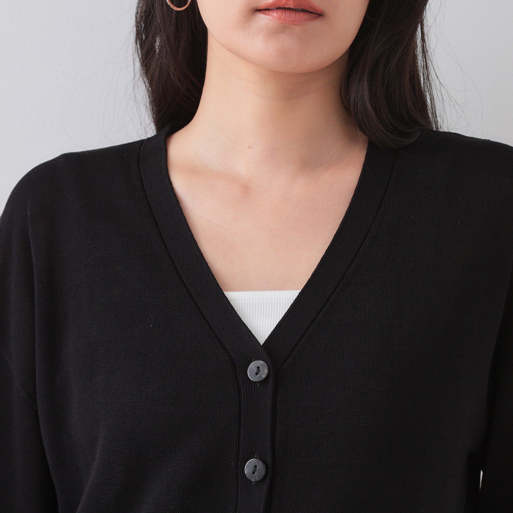 OPAQUE.CLIP「Vネックショートニットカーディガン【洗濯機洗い可/抗ピル】」|カーディガン|