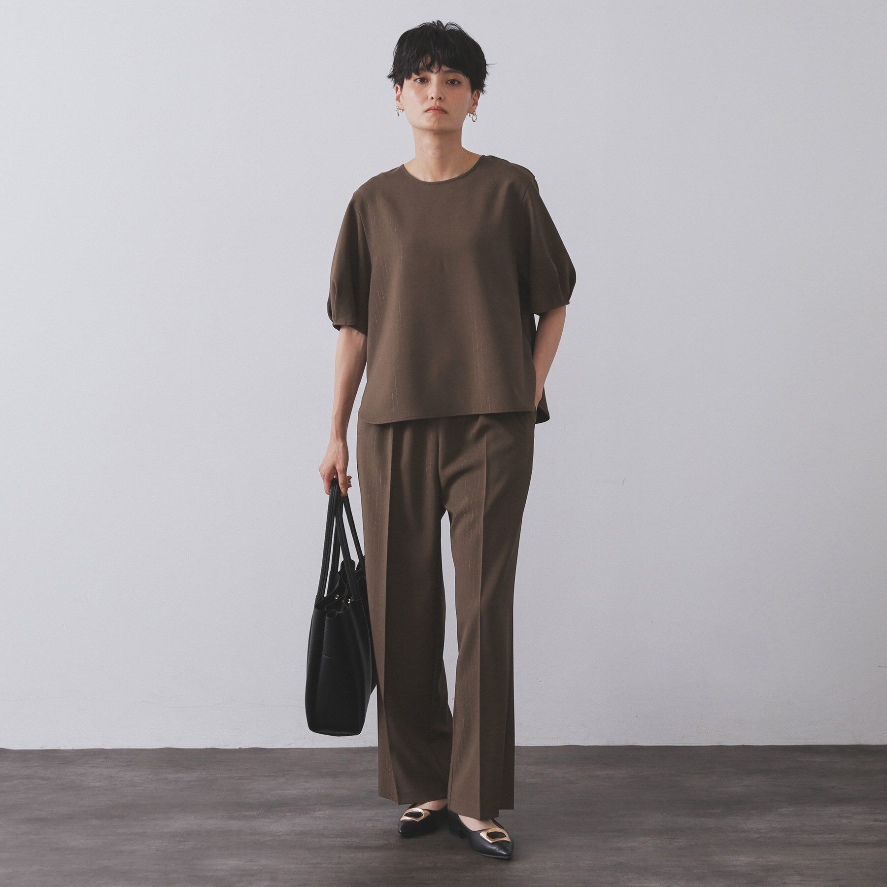 OPAQUE.CLIP「ラメストライプタックスリーブブラウス/セットアップ可【洗濯機洗い可/防シワ/吸水速乾】」|シャツ・ブラウス|