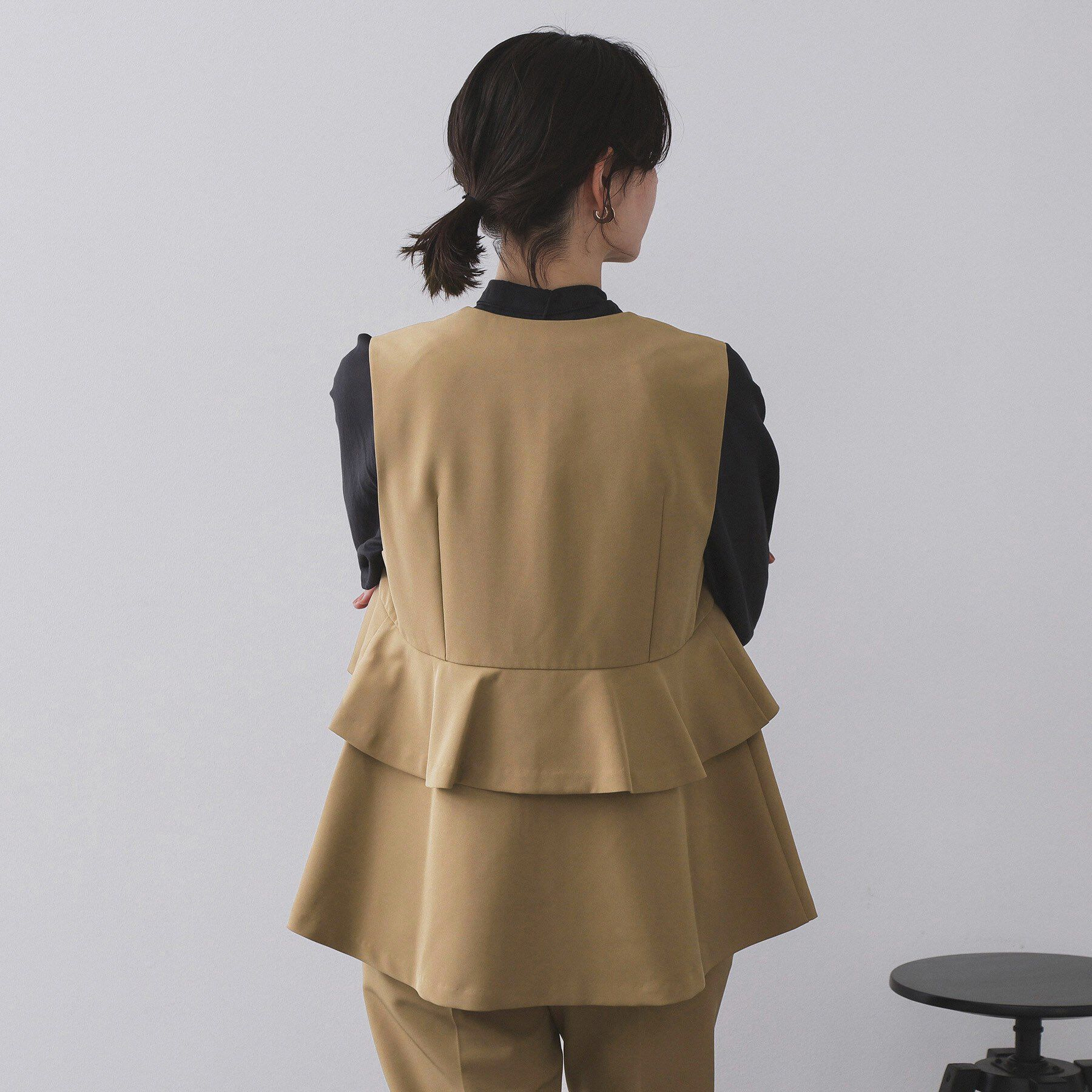 OPAQUE.CLIP「フリルペプラムジレ/セットアップ対応可【洗濯機洗い可】」|ベスト・ジレ|