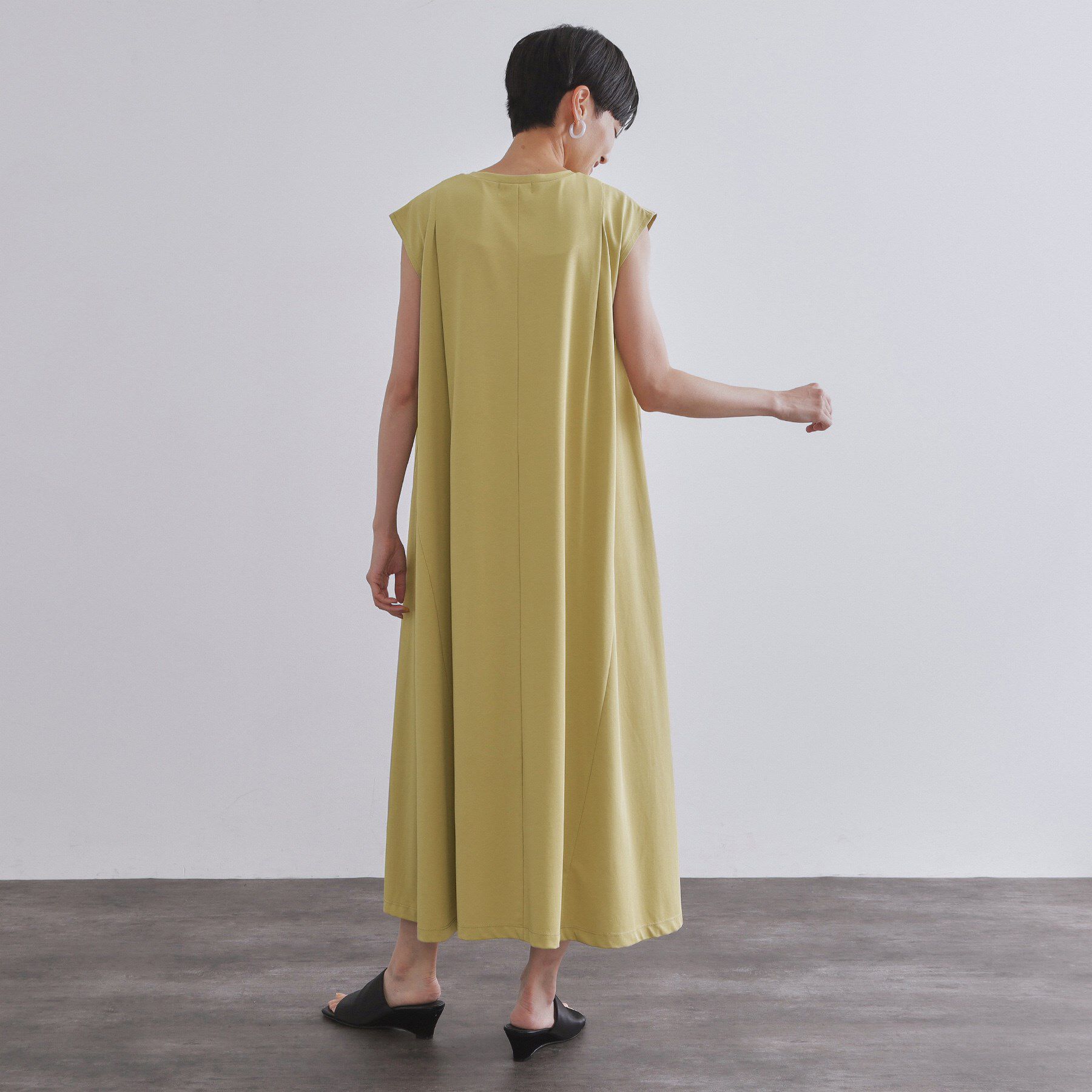 OPAQUE.CLIP「カットソーフレアワンピース【接触冷感/洗濯機洗い可】」|ワンピース|