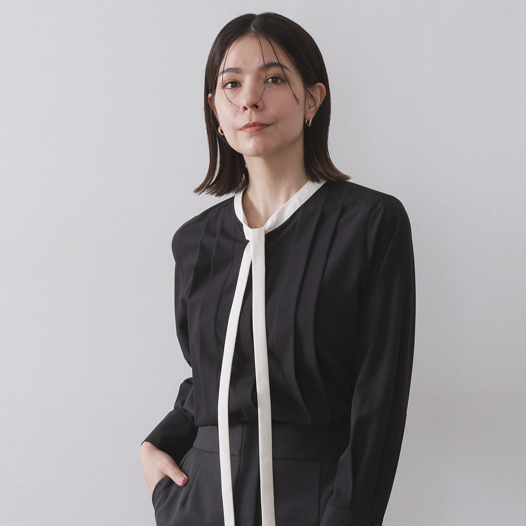 OPAQUE.CLIP「バイカラーボウタイブラウス【洗濯機OK】」|シャツ・ブラウス|ブラック(519)