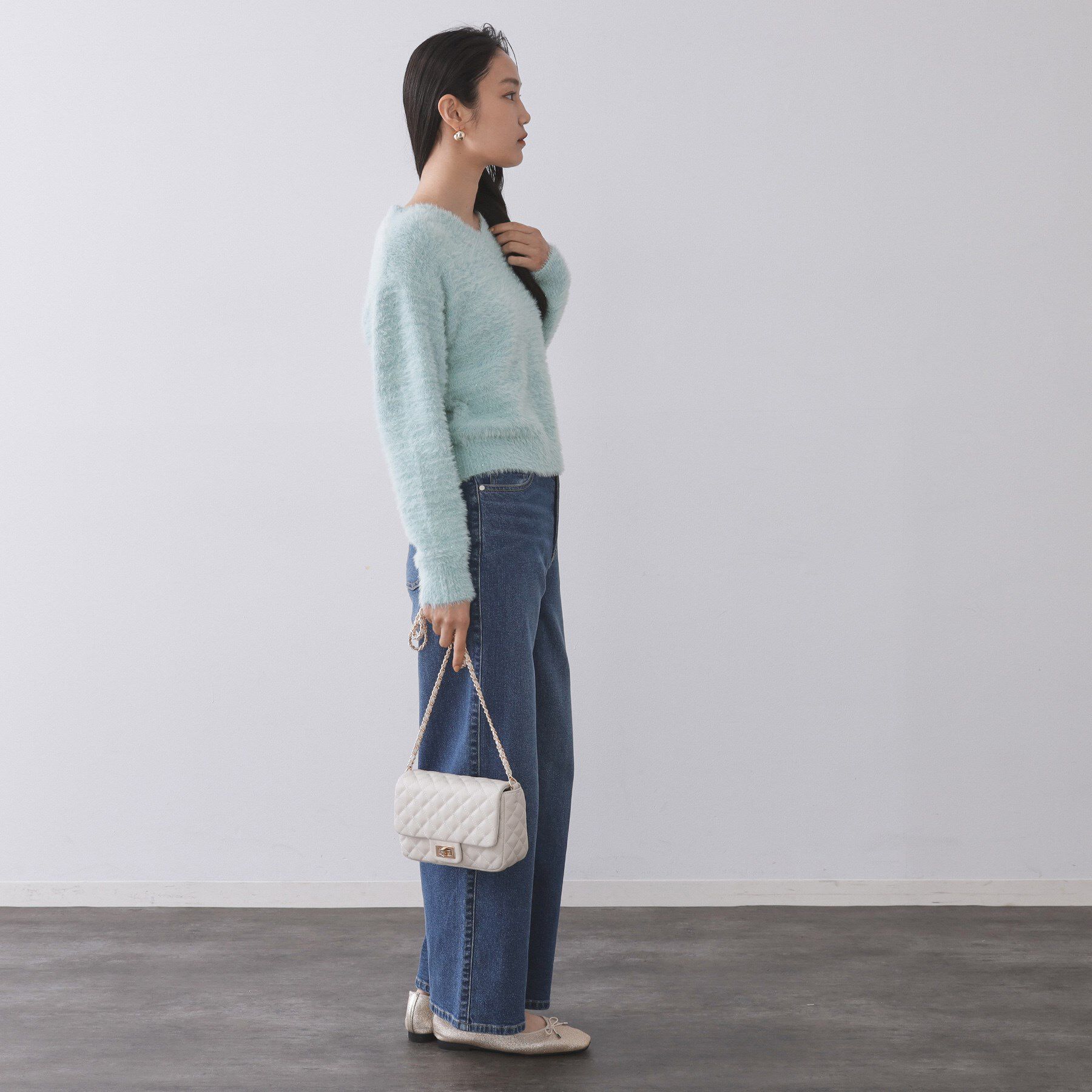 OPAQUE.CLIP「スパンコールフェザーVネックニット【洗濯機OK】」|ニット・セーター|