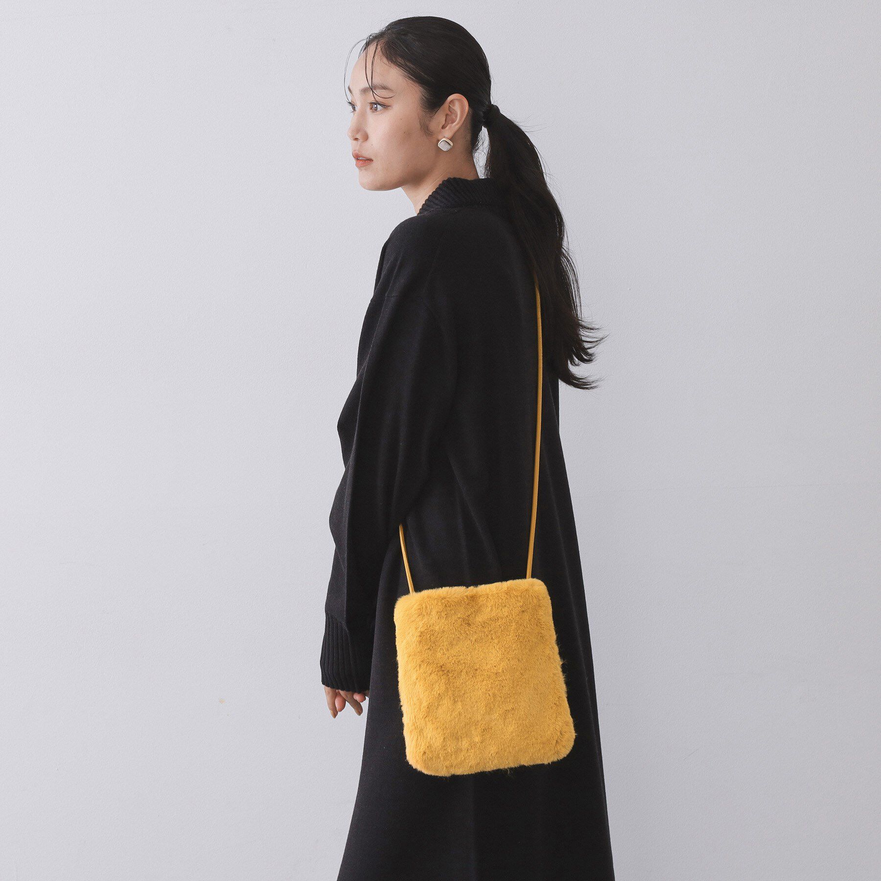 OPAQUE.CLIP「【11色展開】フェイクファースクエアミニポシェット」|ショルダー・メッセンジャー|