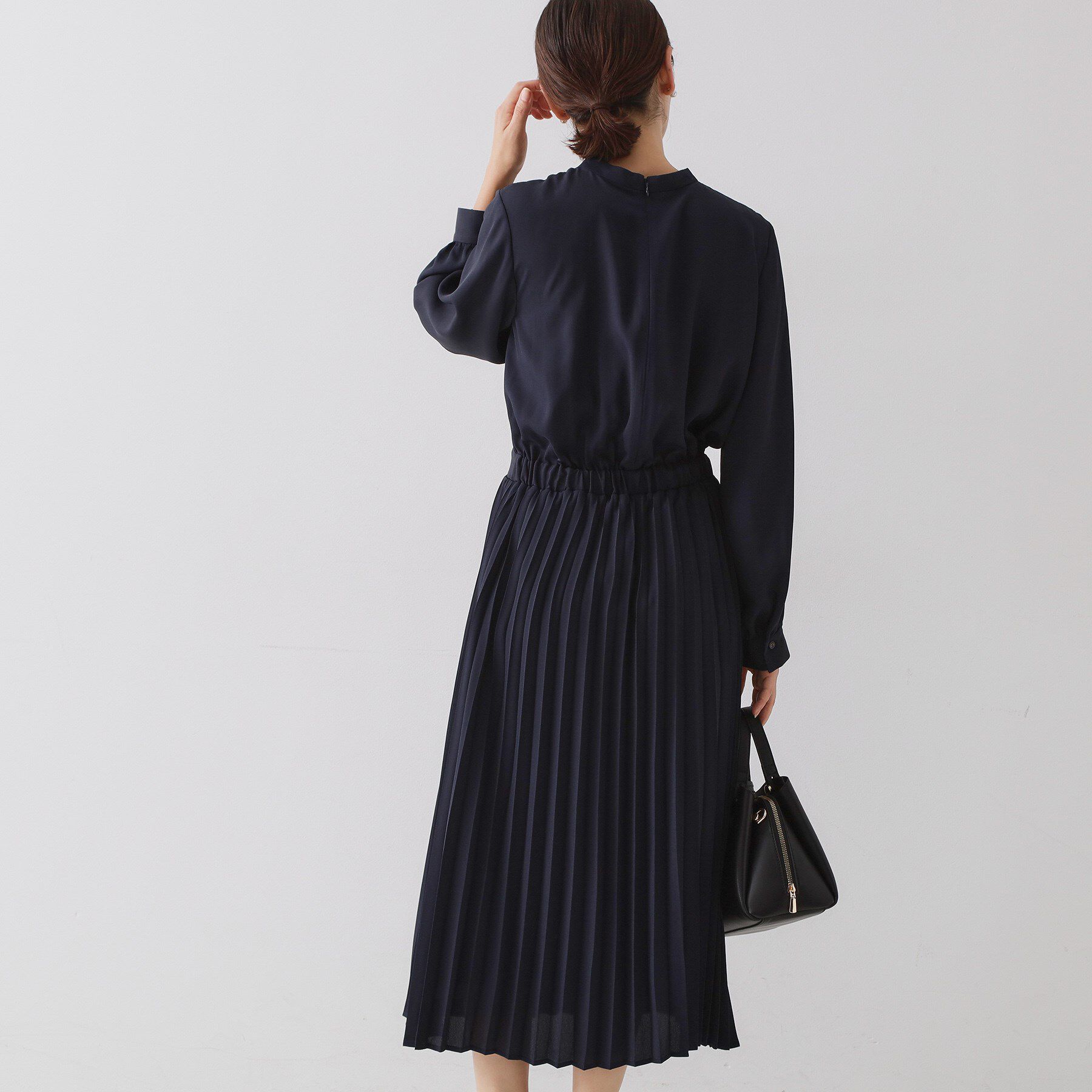 OPAQUE.CLIP「《通勤対応》ジョーゼットプリーツワンピース【洗濯機OK】」|ワンピース|