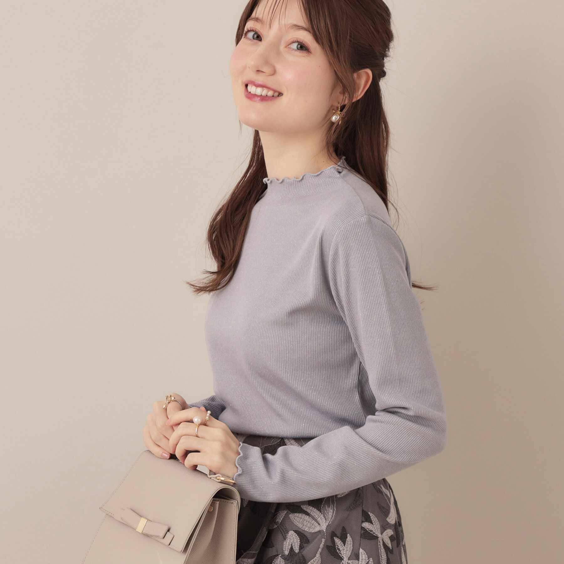 Couture broach「【ほんのりシアー・きれいめ】サステナブル テレコインナートップス」|Tシャツ・カットソー|サックスブルー(09