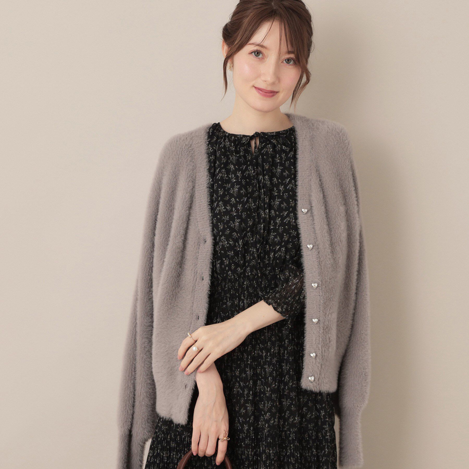 Couture broach「【ふわふわ/前後2WAY】フェザーカーディトップス」|カーディガン|トープ(054)