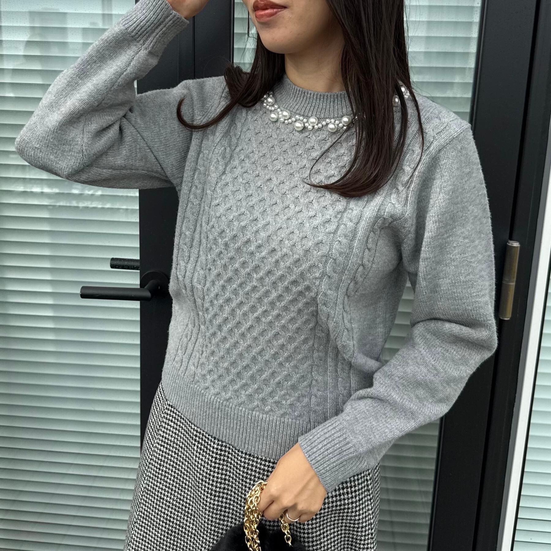 Couture broach「【きれいめ】パール調デザイン アラン柄ニット」|ニット・セーター|