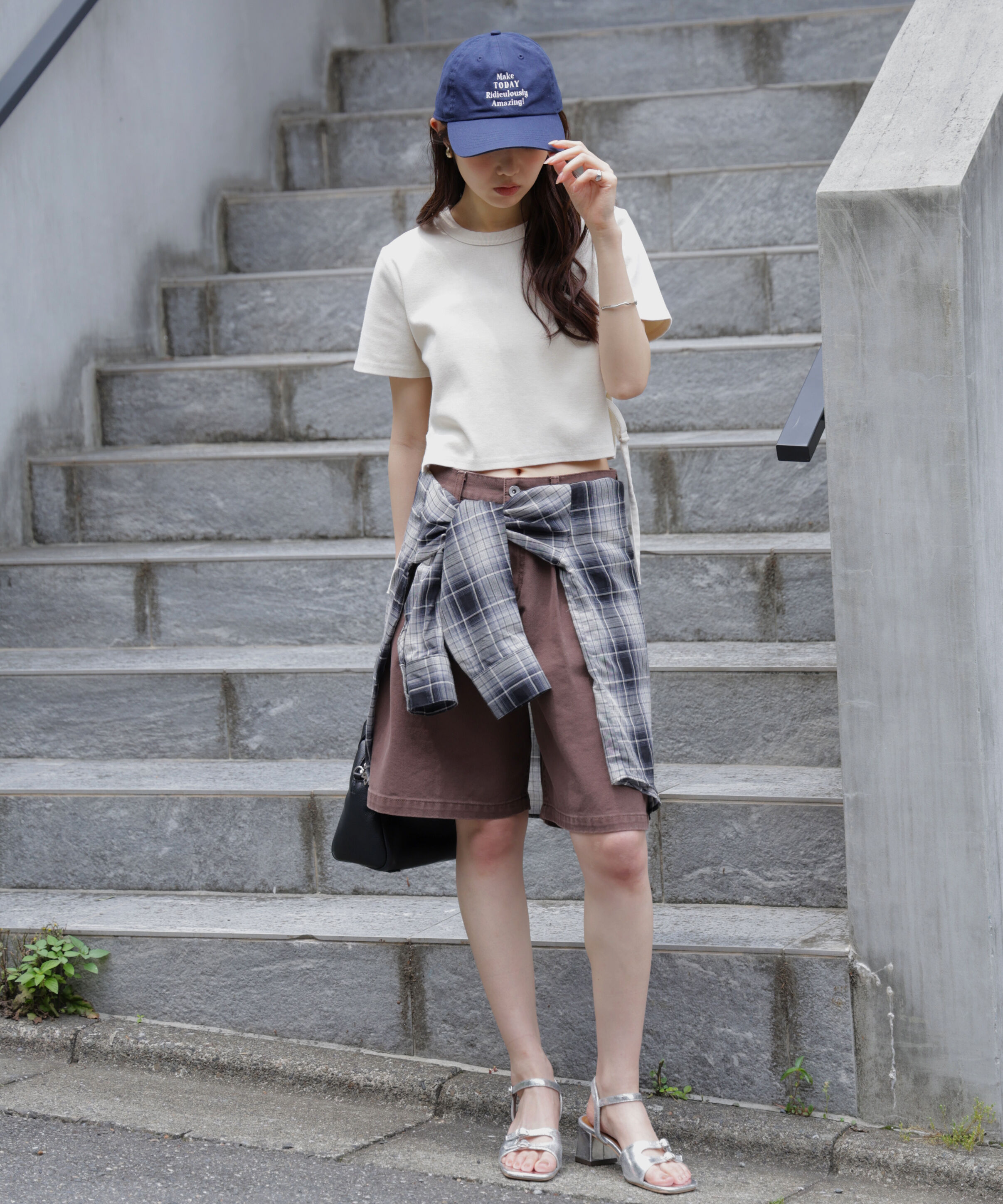  「ヴィンテージ加工サイドベルトＴ」|Tシャツ・カットソー|