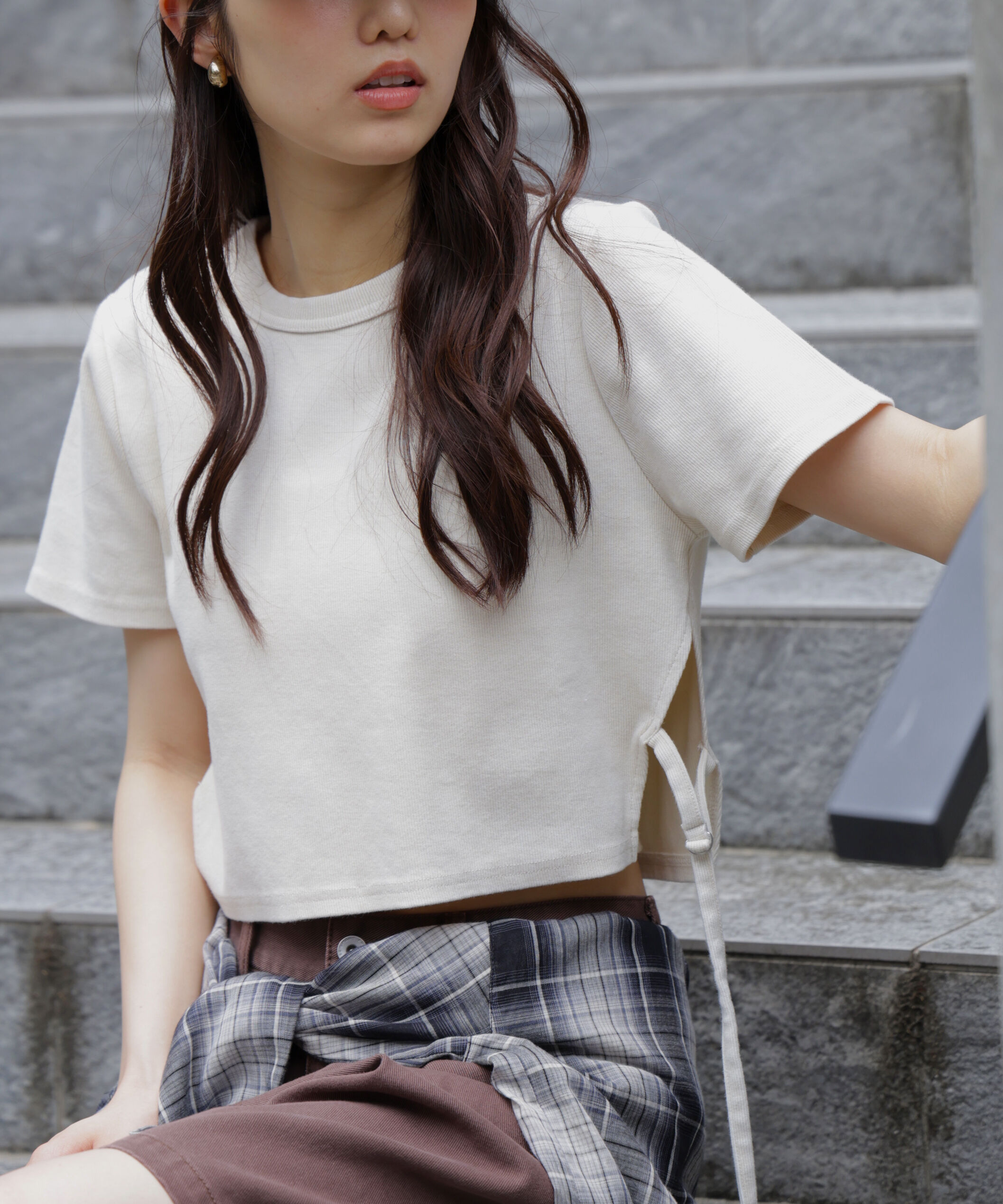  「ヴィンテージ加工サイドベルトＴ」|Tシャツ・カットソー|