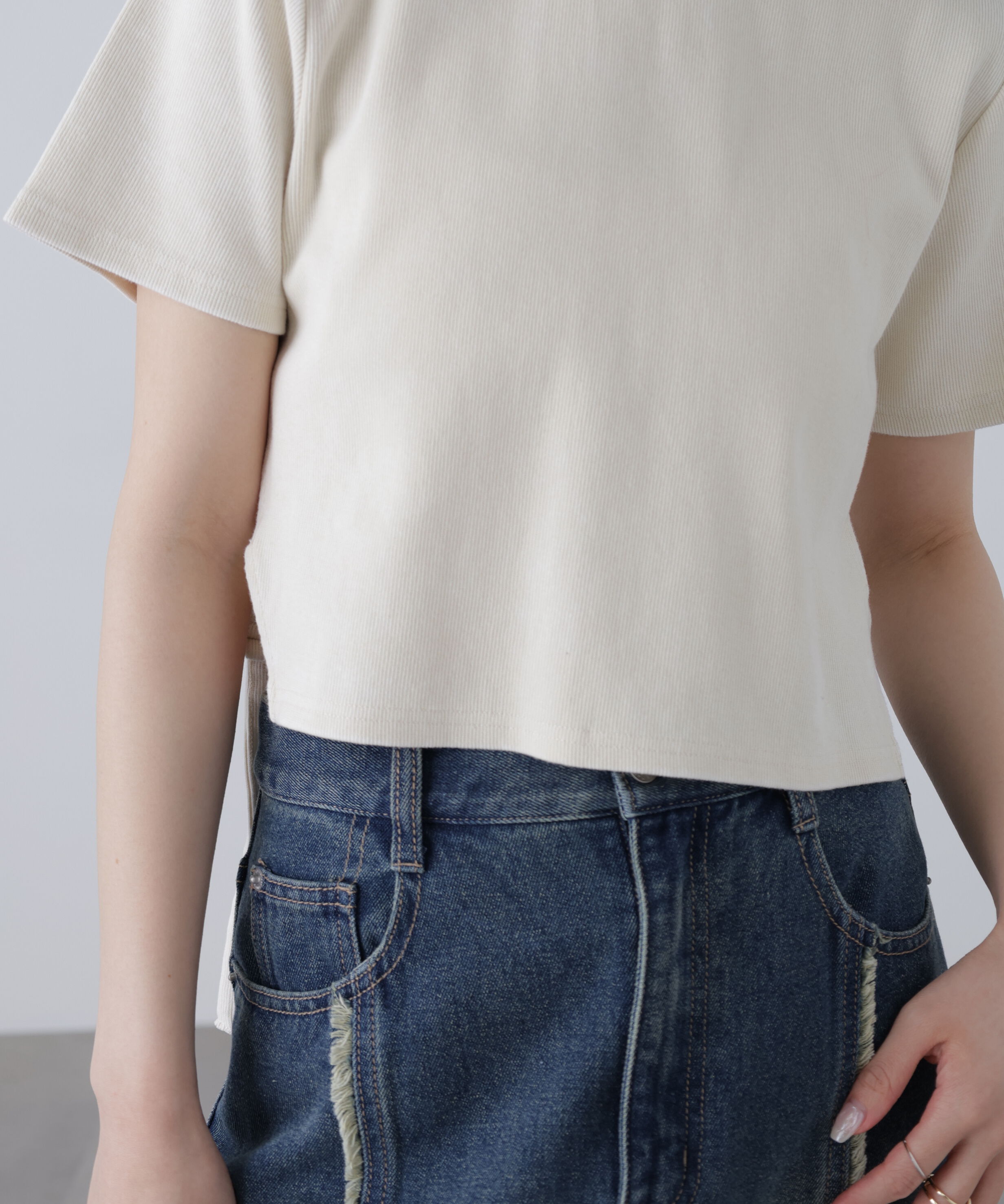  「ヴィンテージ加工サイドベルトＴ」|Tシャツ・カットソー|