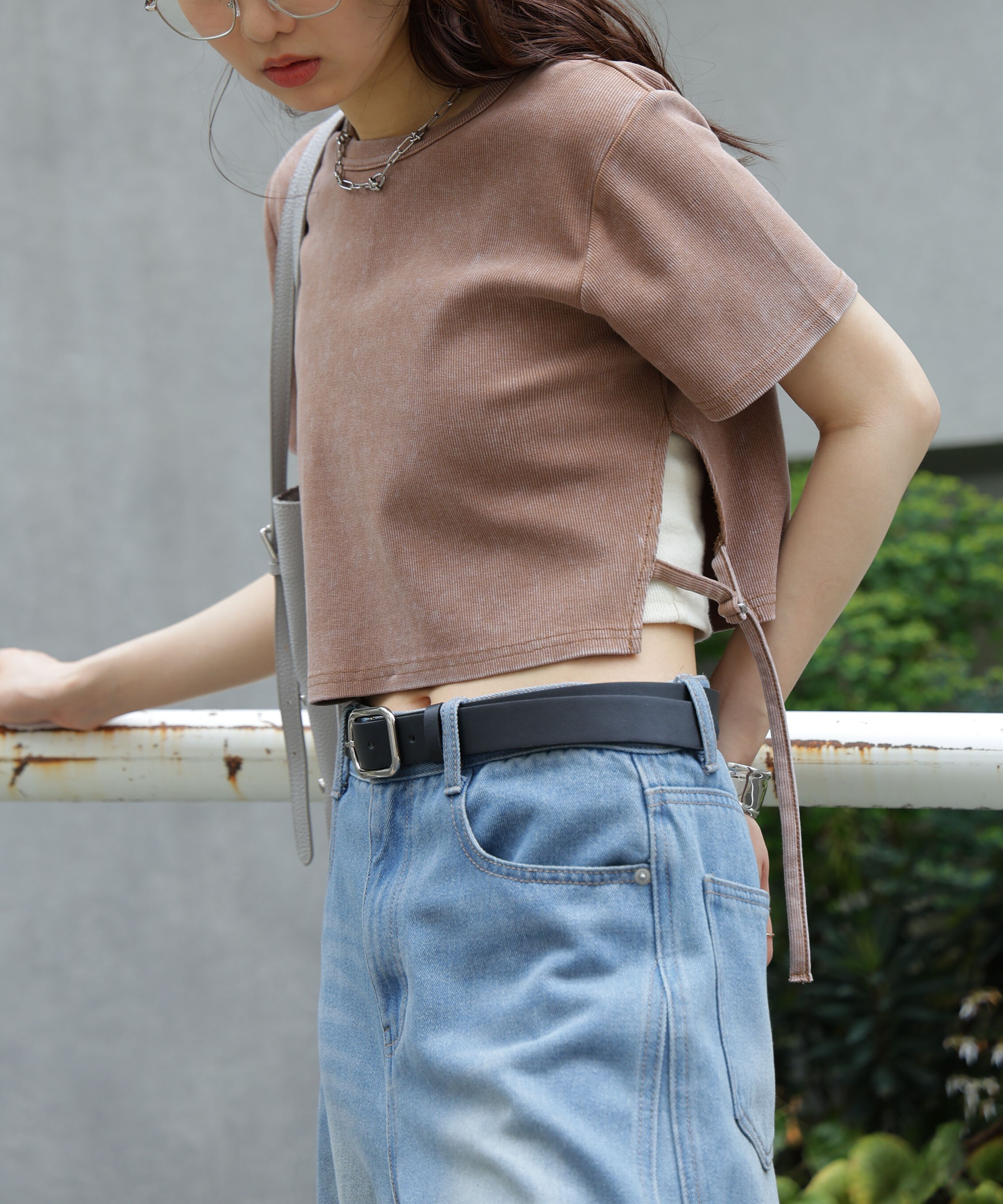  「ヴィンテージ加工サイドベルトＴ」|Tシャツ・カットソー|