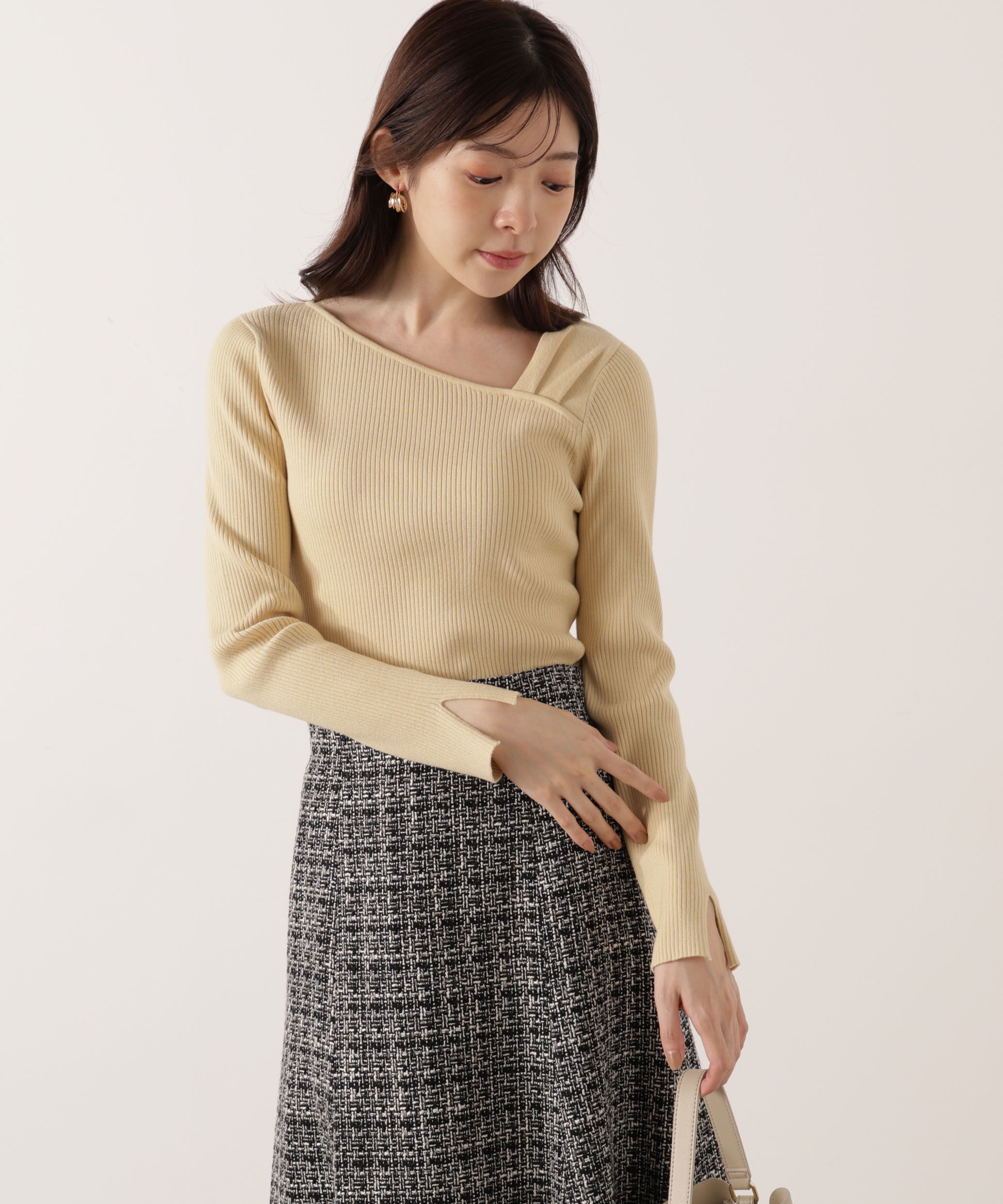 PROPORTION BODY DRESSING「アシメネックリブニット 25AW」|ニット・セーター|