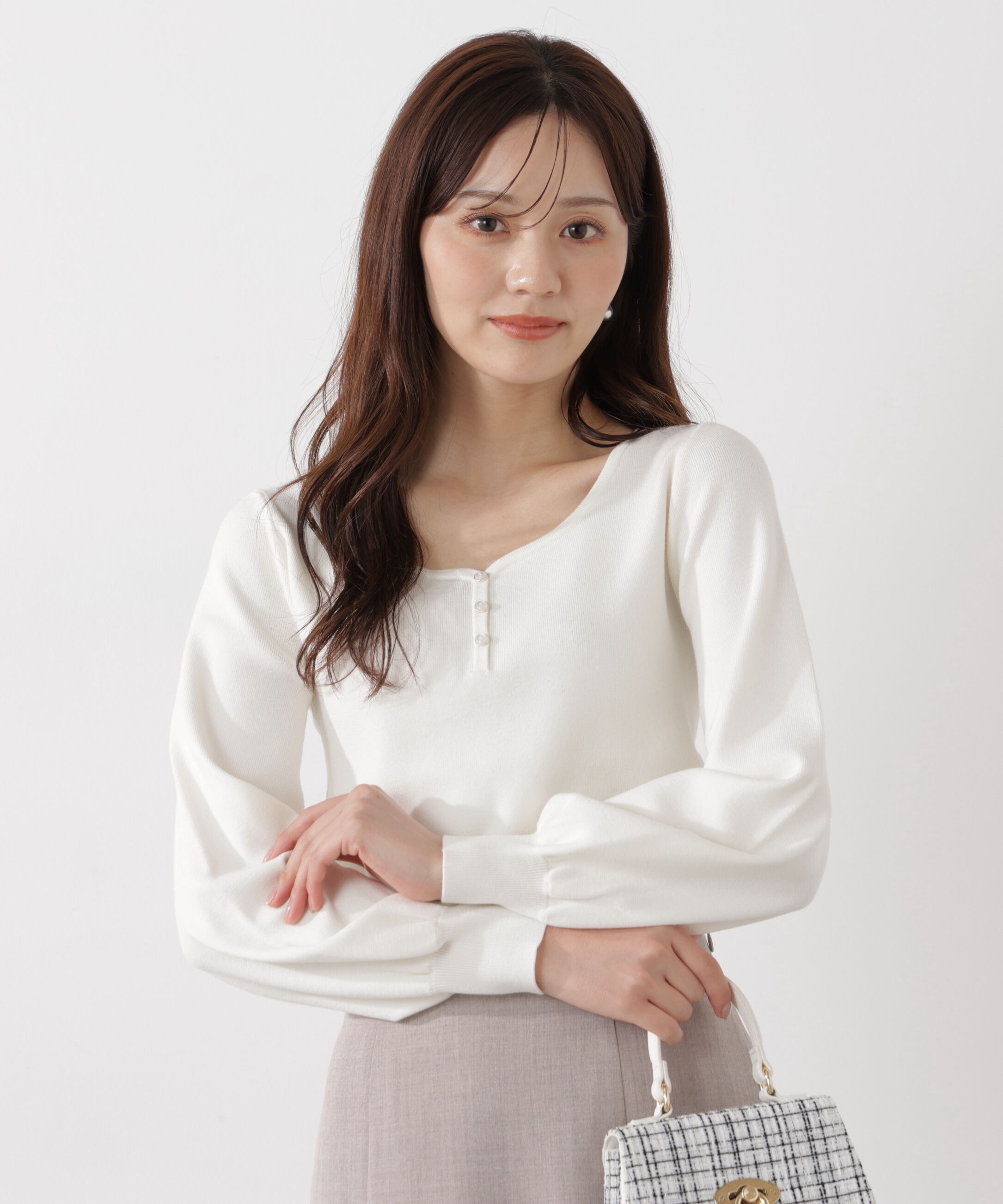 PROPORTION BODY DRESSING「＜ウォッシャブル/UV＞釦付きハートネック総針ニット」|ニット・セーター|エクリュ1