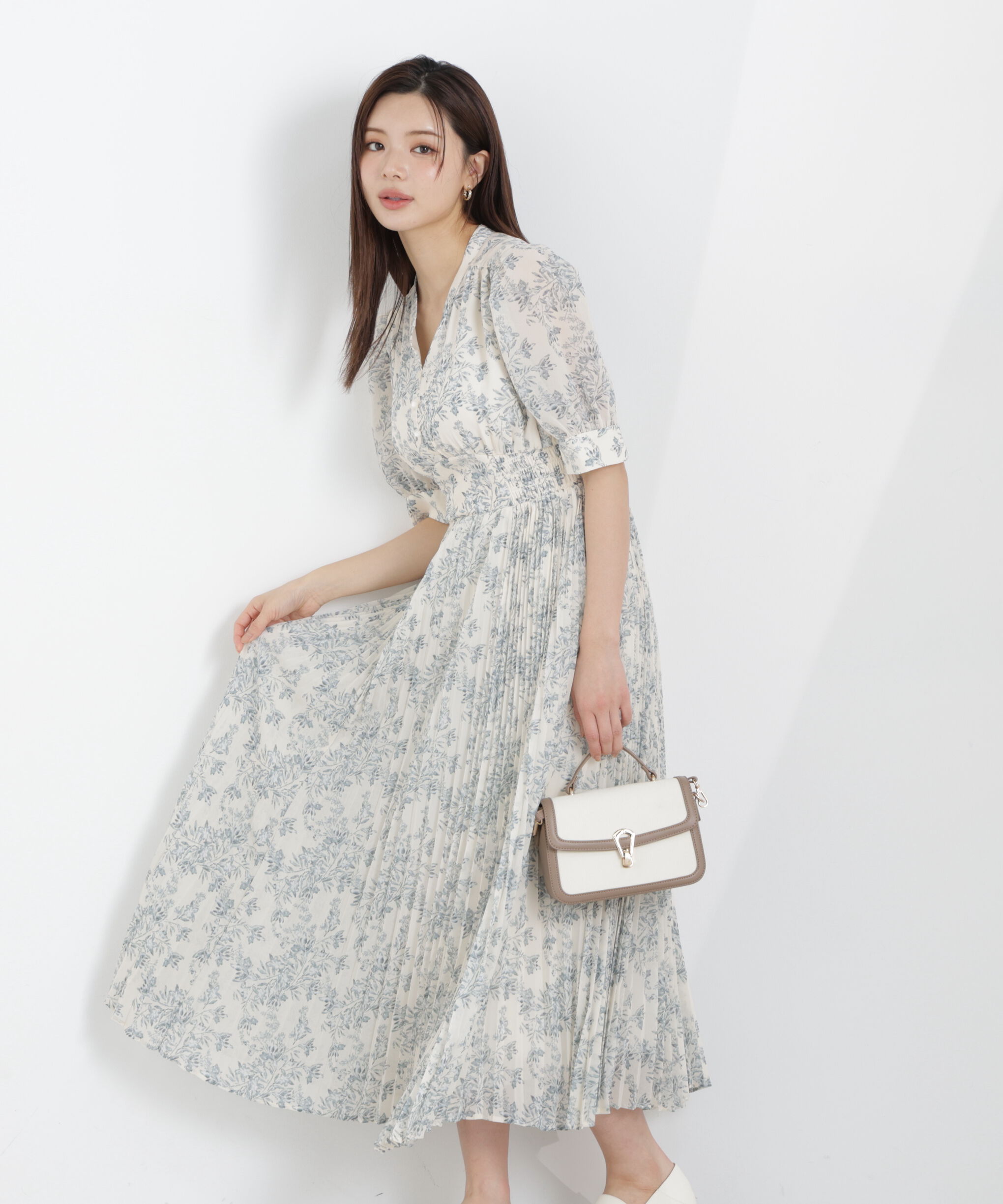 PROPORTION BODY DRESSING「花柄プリーツワンピース　26SS」|ワンピース|エクリュ1