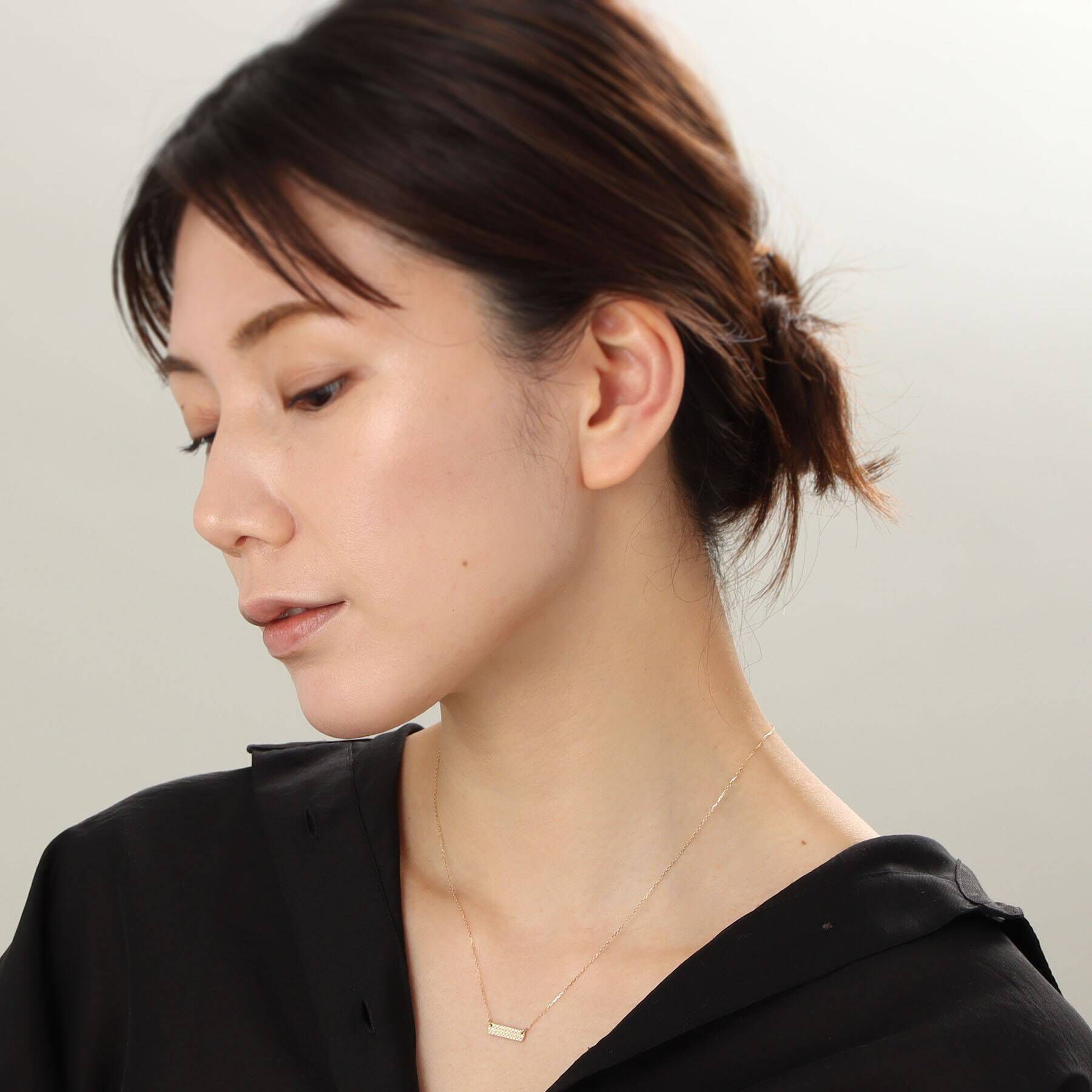 COCOSHNIK「K18ダイヤモンド ホリゾンタル タグネックレス」|ネックレス|