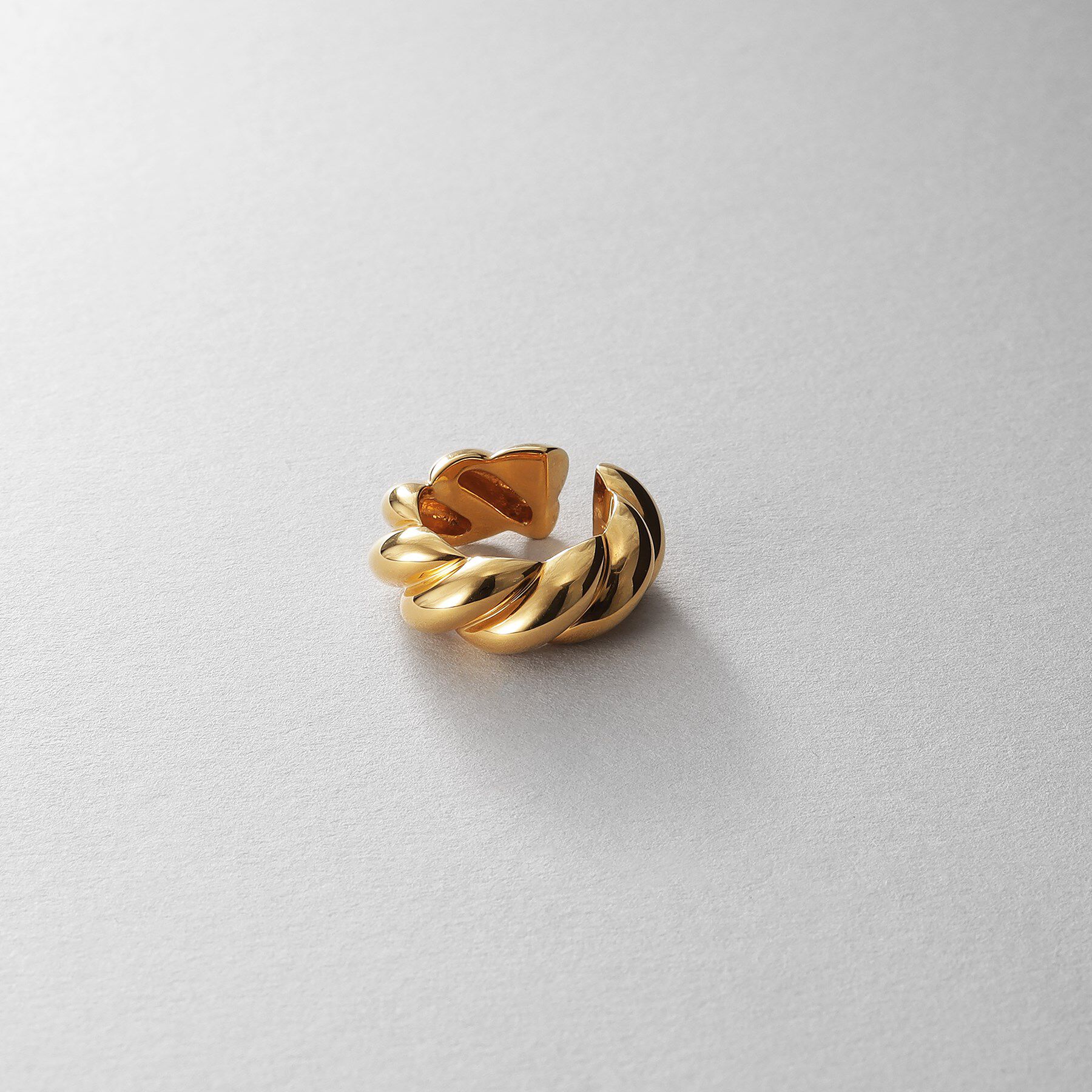 COCOSHNIK ONKITSCH「シルバー サンマルコイヤカフ GP」|イヤーカフ|ゴールド(600)