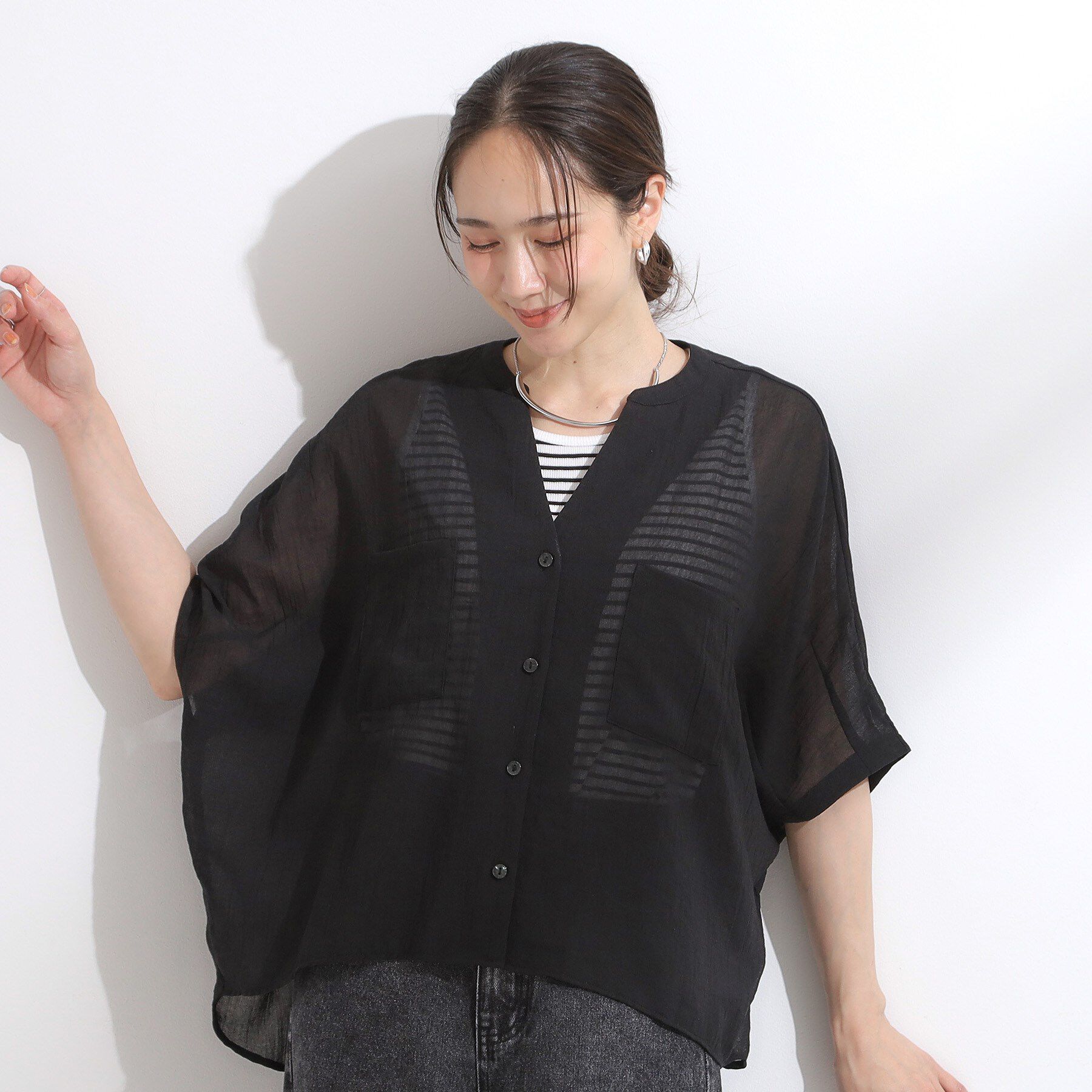 SHOO･LA･RUE「程よいシアー感 ポケットドルマン5分袖シャツ」|シャツ・ブラウス|