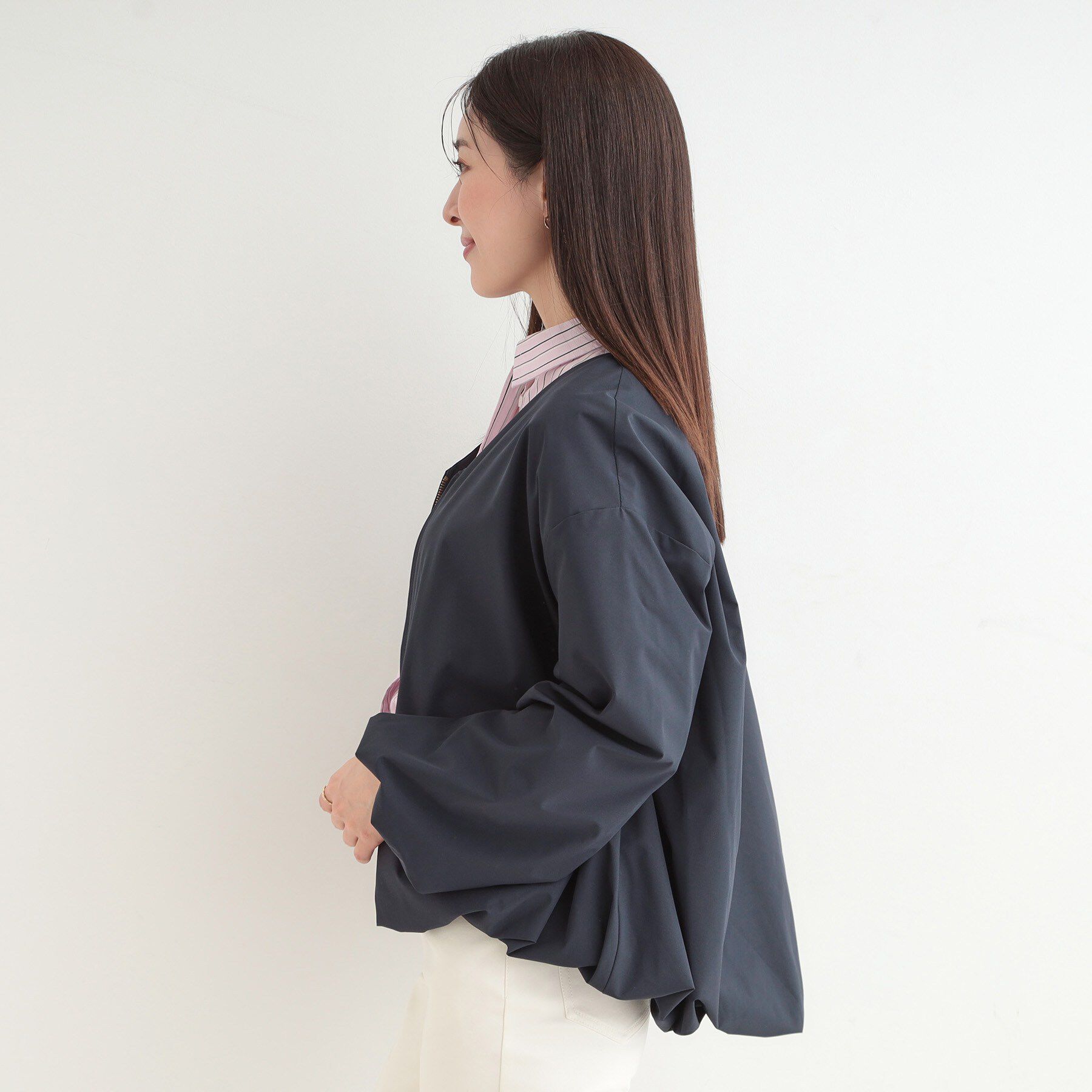 SHOO･LA･RUE「【防風/撥水/S-LL】お顔回りすっきり見え　Vネックバルーンブルゾン」|ブルゾン・スタジャン|