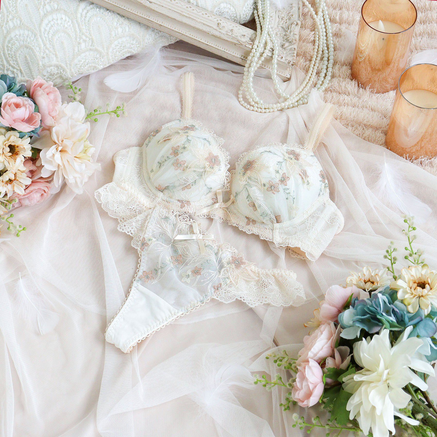 Risa Magli「セレスティナ ブラジャー (D-F) ＜V Make Type＞」|インナー|