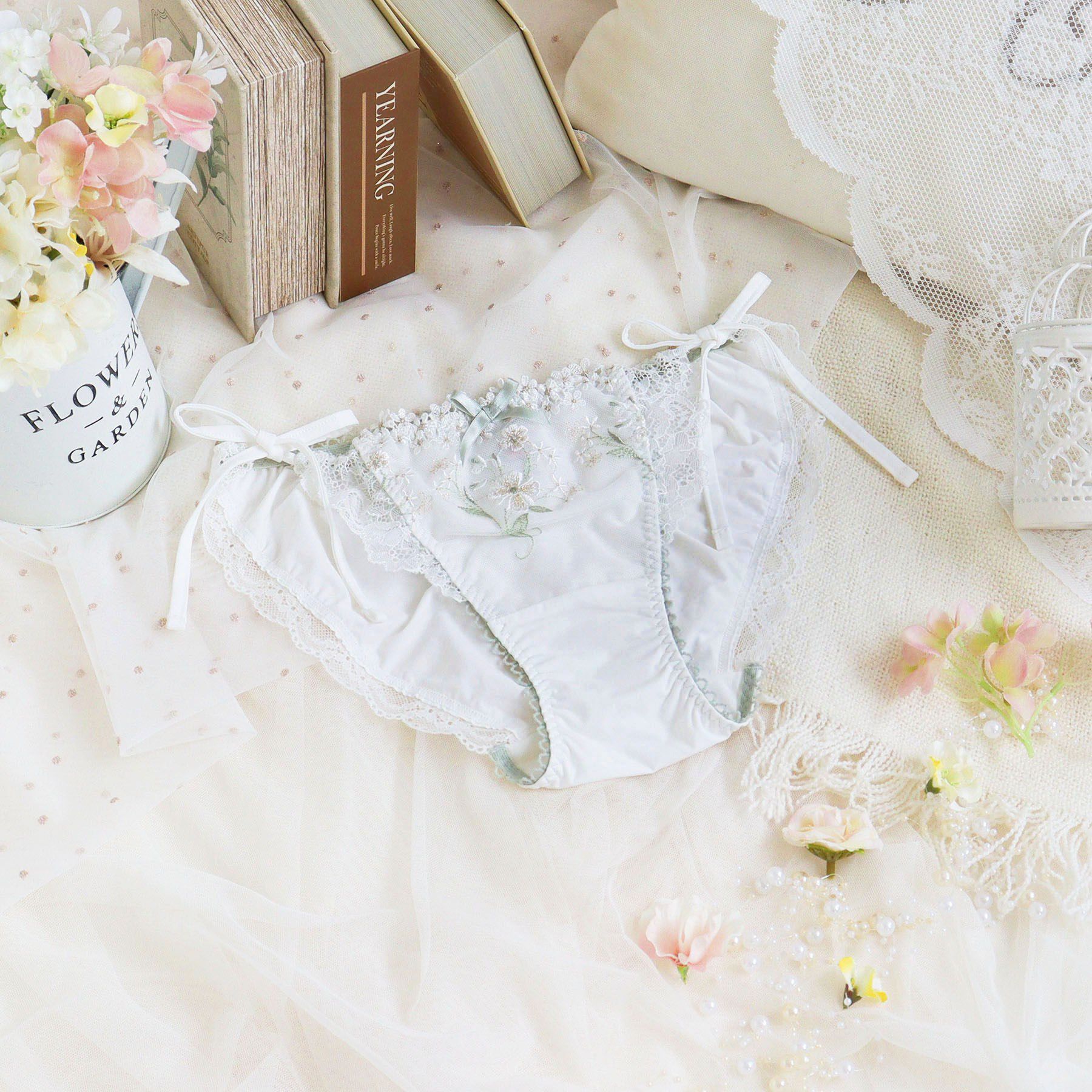 Risa Magli「レーナ リボンショーツ」|インナー|ホワイト(001)