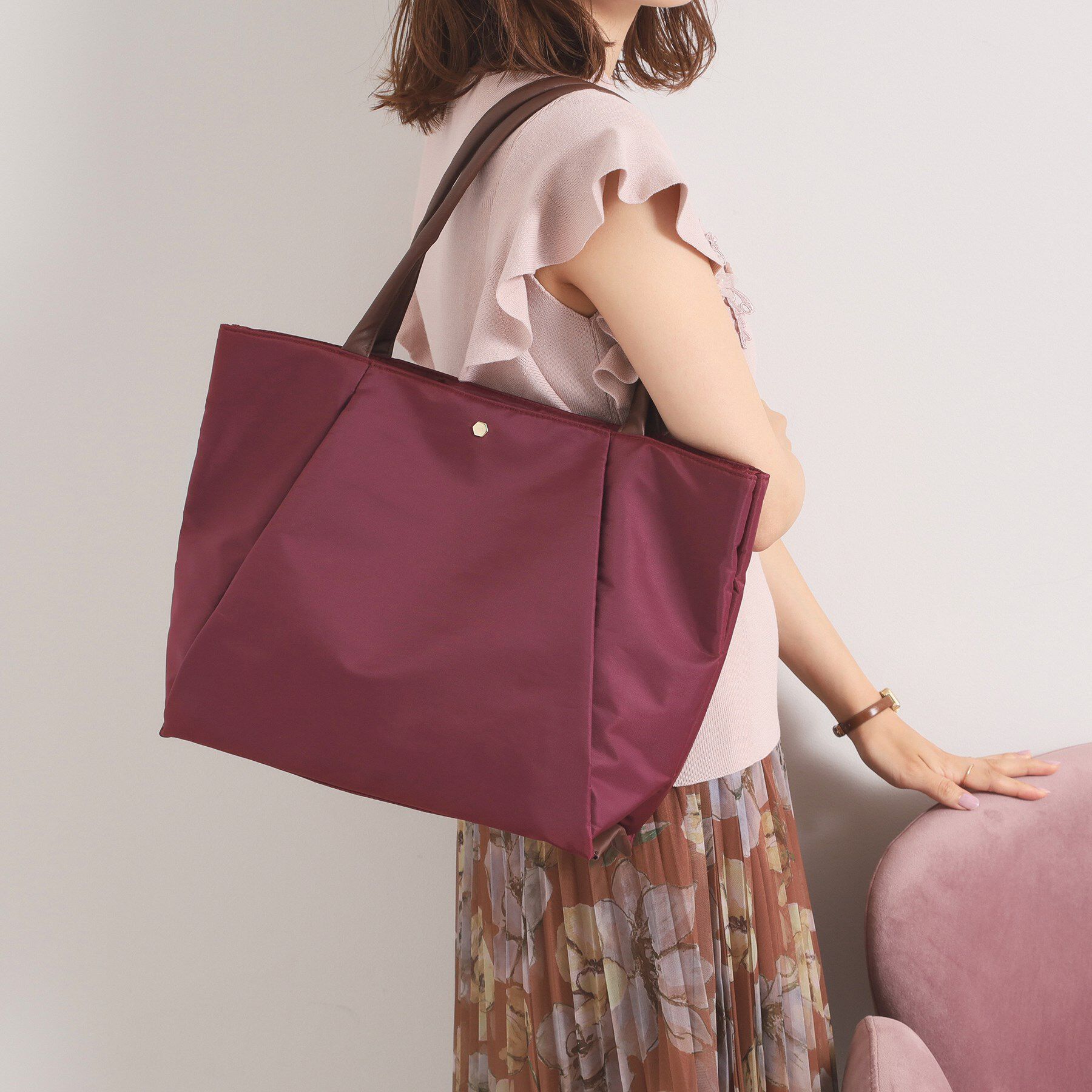 ITS&rsquo;DEMO「【12ポケット／PC対応】合皮コンビA4トート」|トートバッグ|ボルドー(064)