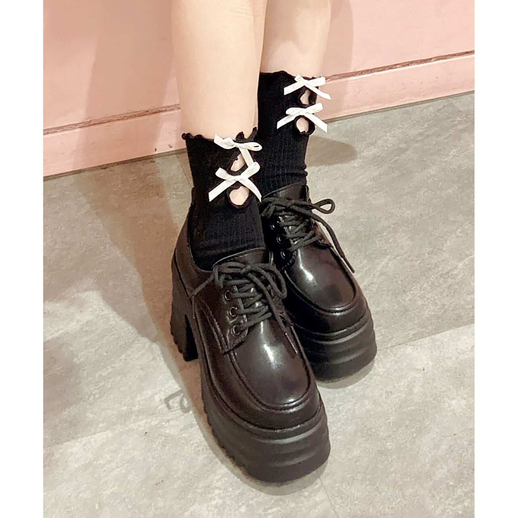 Doll Kiss「くり抜きリボン付きソックス　靴下」|ソックス|