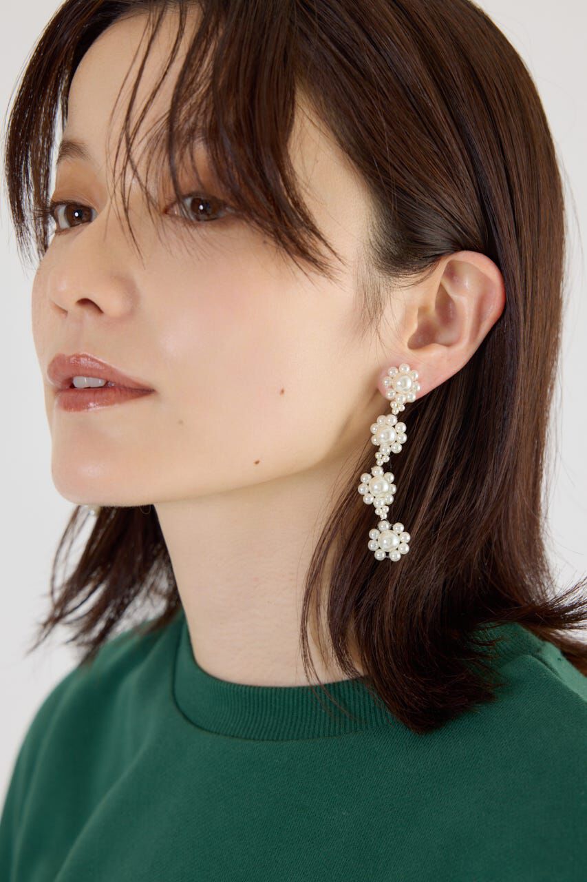 RODEO CROWNS「フラワーフェイクパール4連イヤリング」|ピアス|