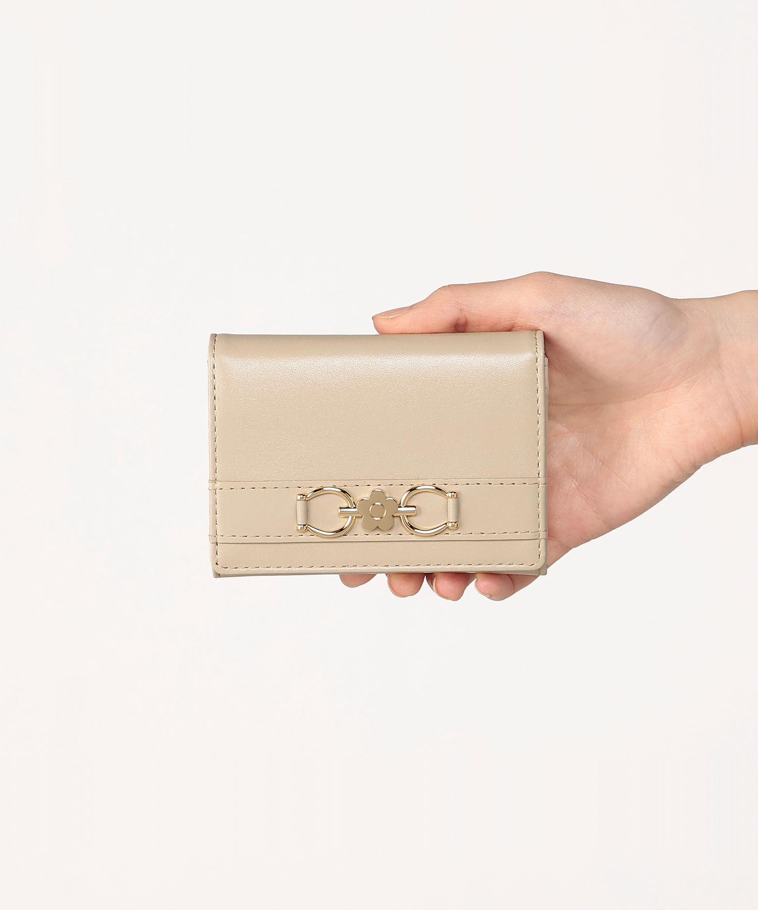 MARY QUANT「ビットメタル マルチケース」|財布|ベージュ