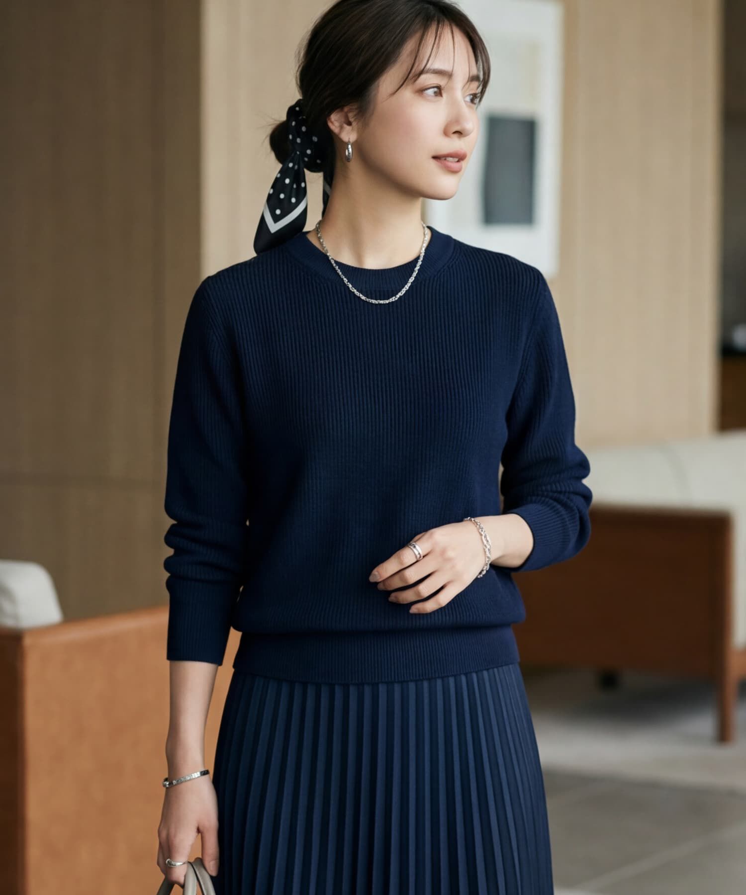 STYLE DELI「【DELI by】モダンモチーフサテンスクエア大判スカーフ」|バンダナ・スカーフ|