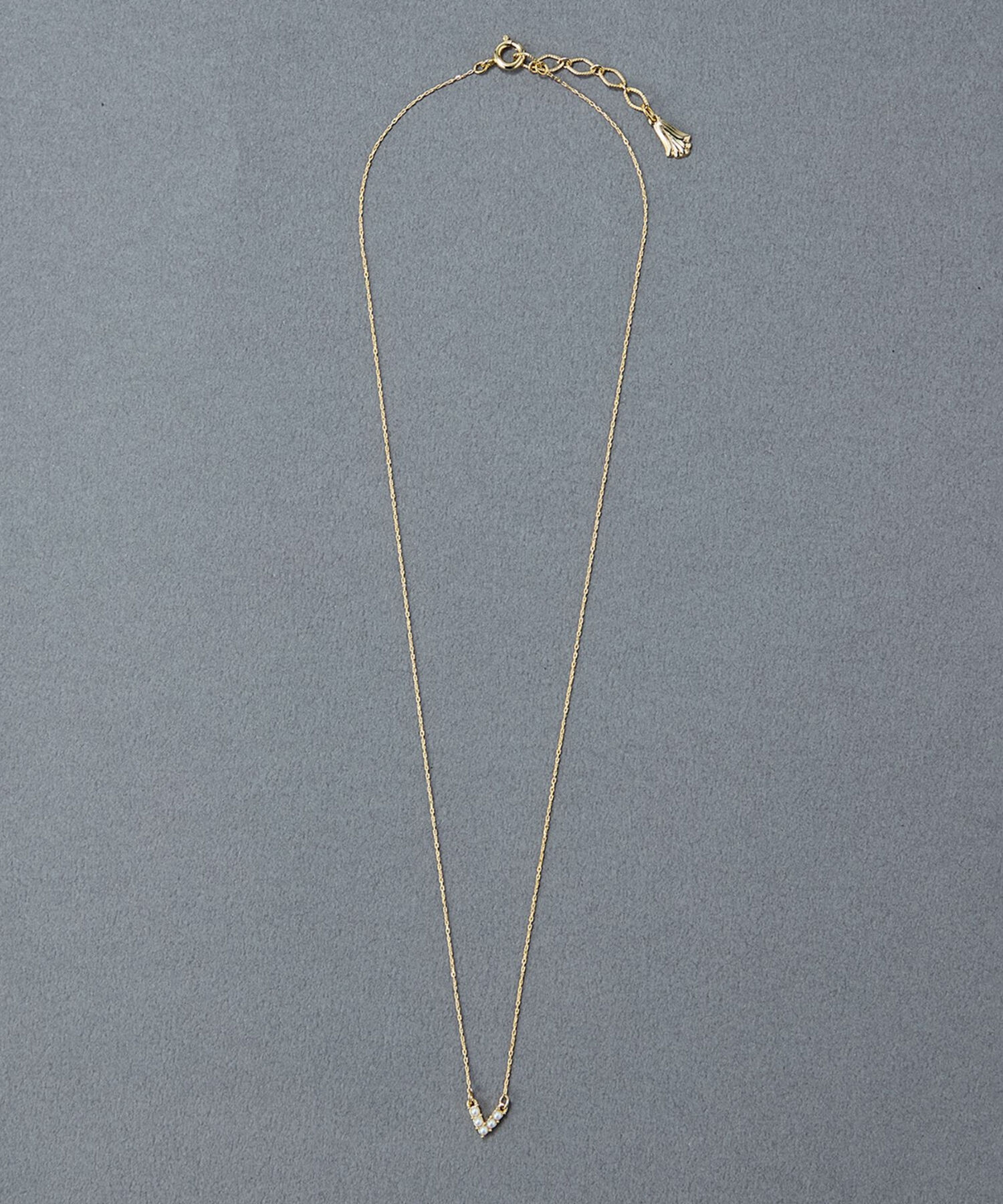 Phoebe「【金属アレルギー対応】Vラインミニパールネックレス　V字デザイン/小粒パール」|ネックレス|